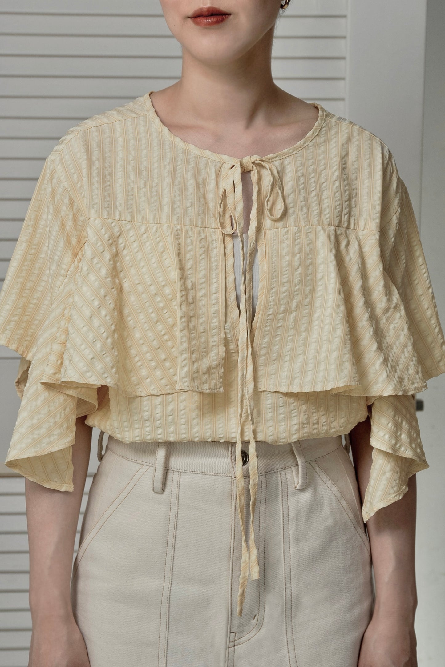 unevenness stripe frill ribbon blouse