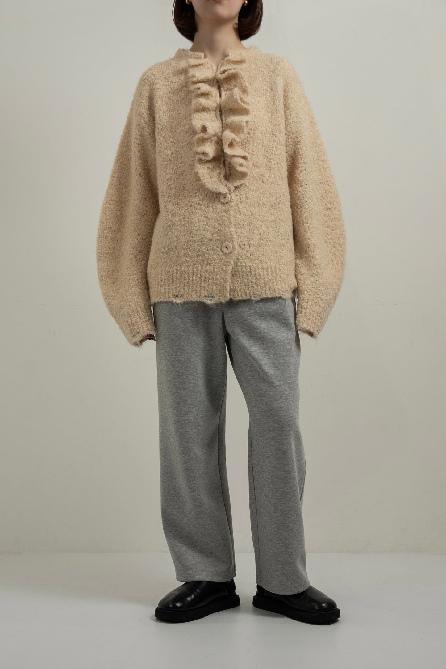 2way ruffle front button cardigan【eim plus+限定アイテム】