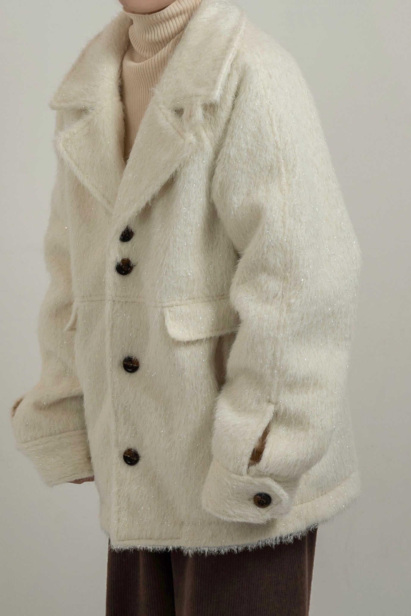2way shaggy random button coat