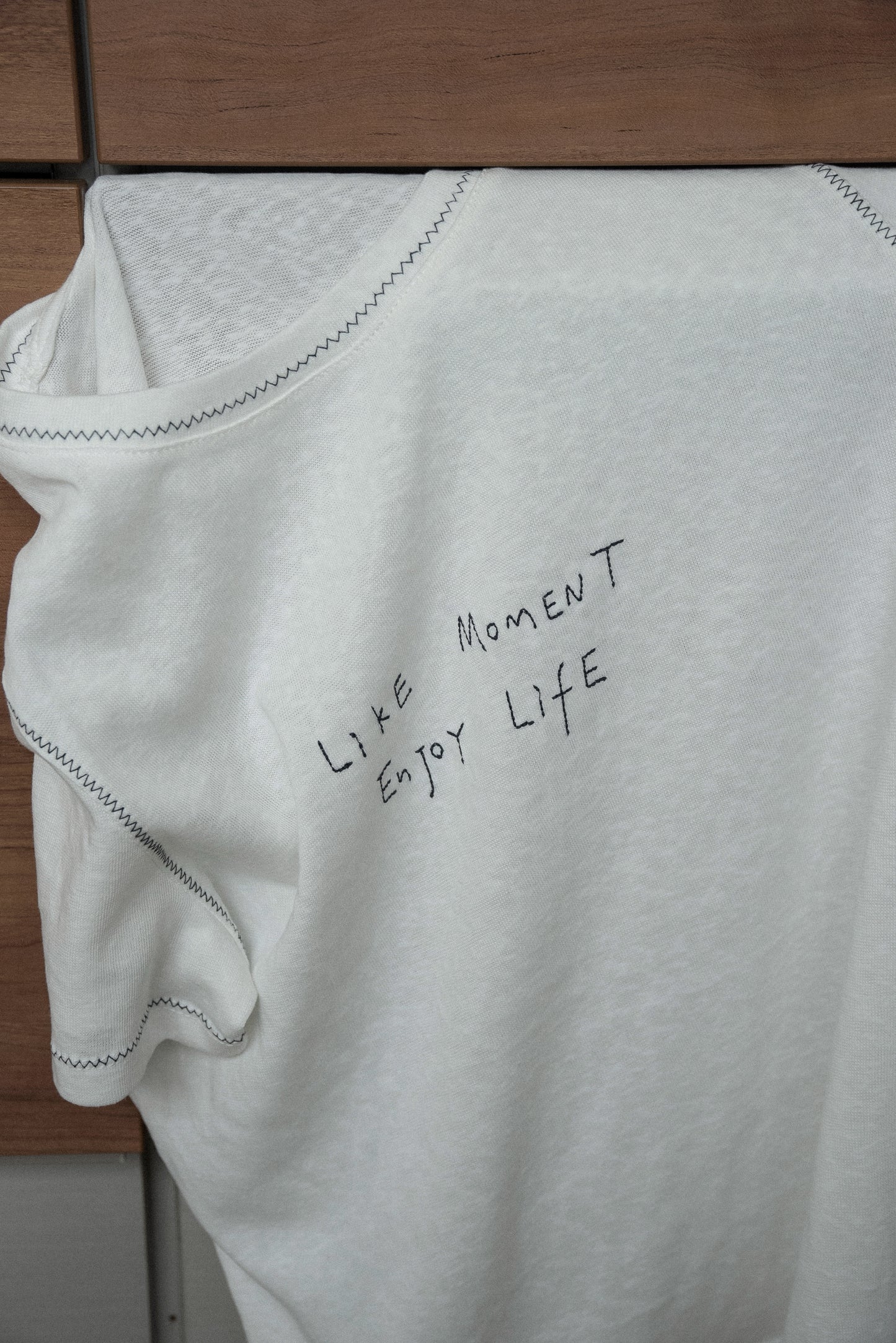 contrast stitch logo t