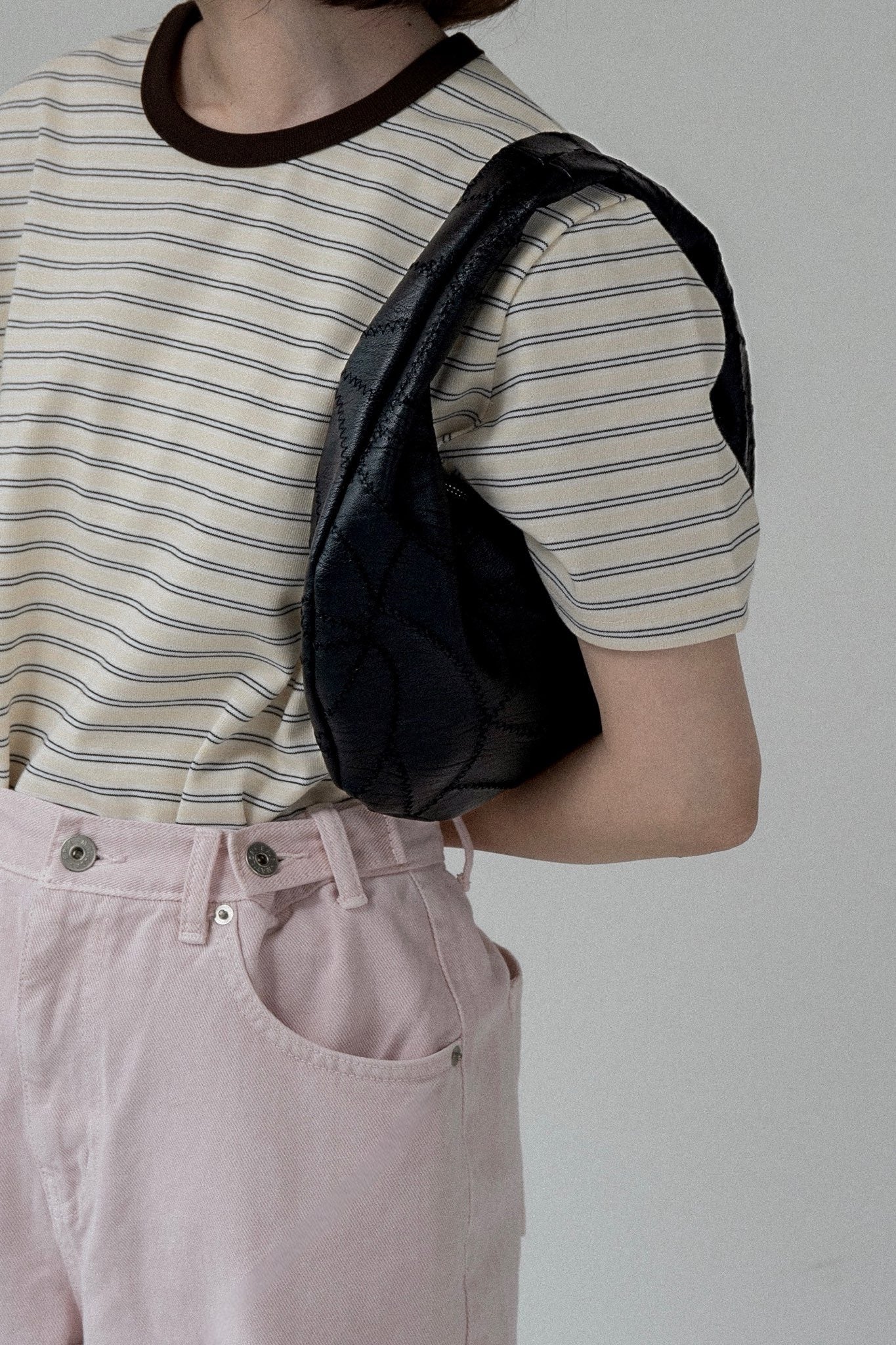 zigzag stitch patchwork oval bag