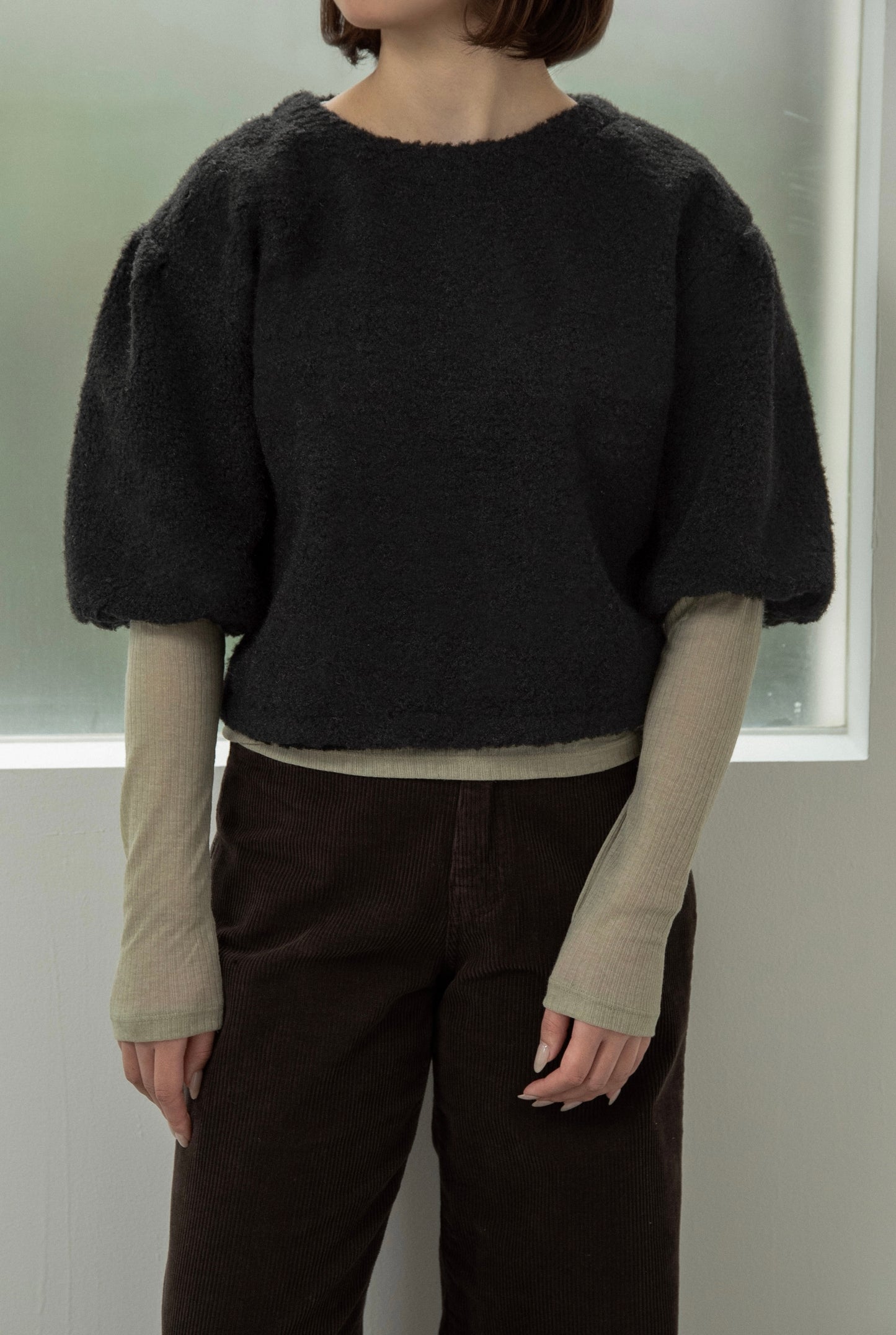 fluffy puff shoulder short tops
