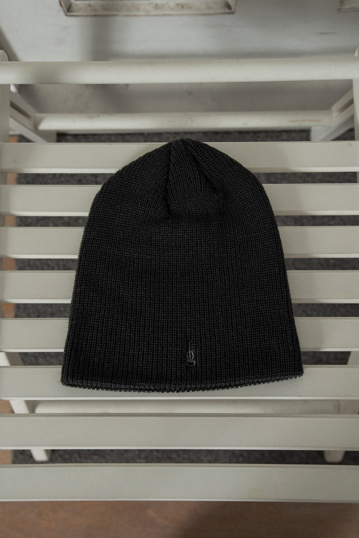 simple rib embroidery logo knit cap