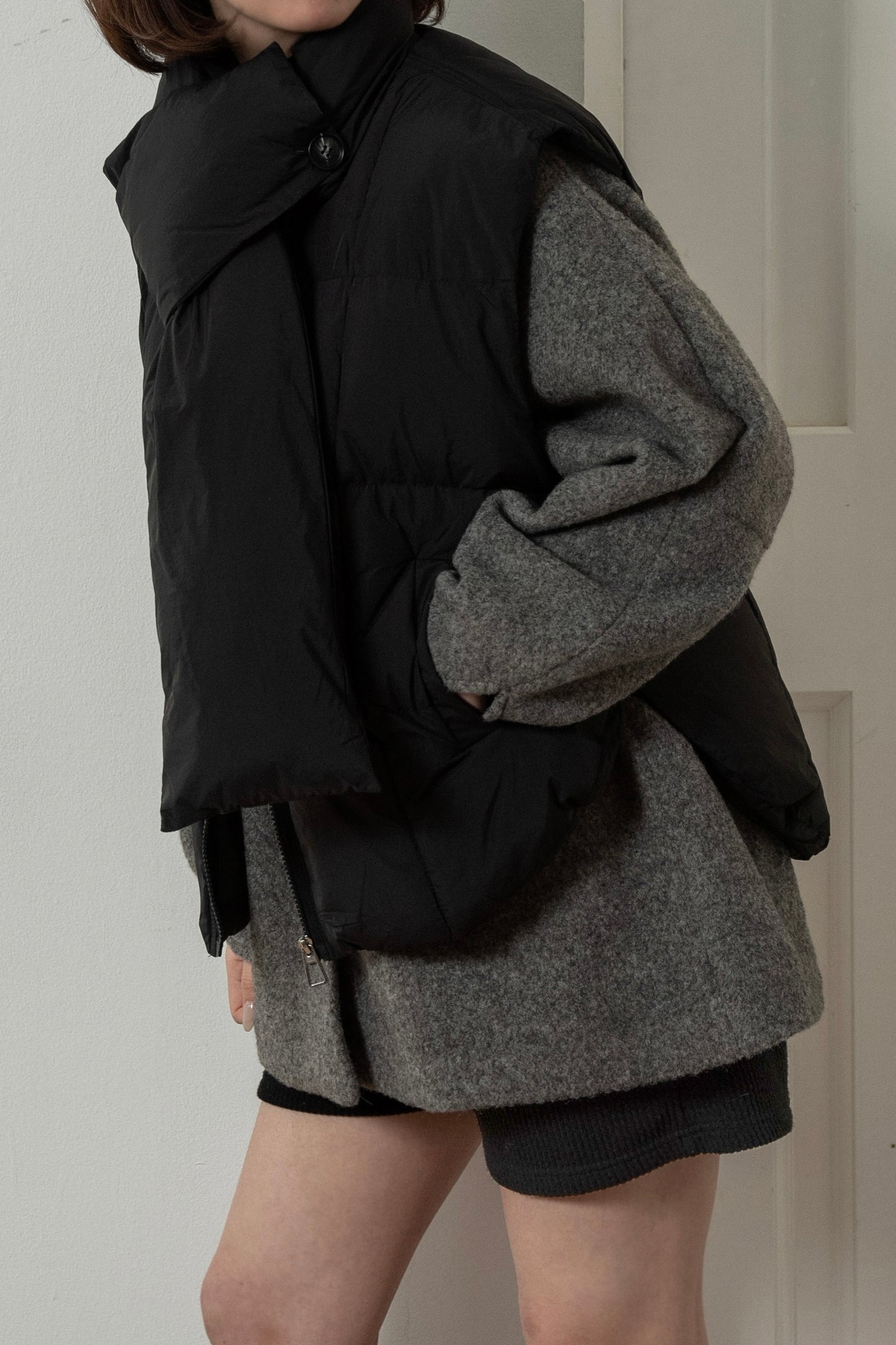 muffler set round hem quilting vest