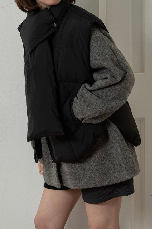 muffler set round hem quilting vest