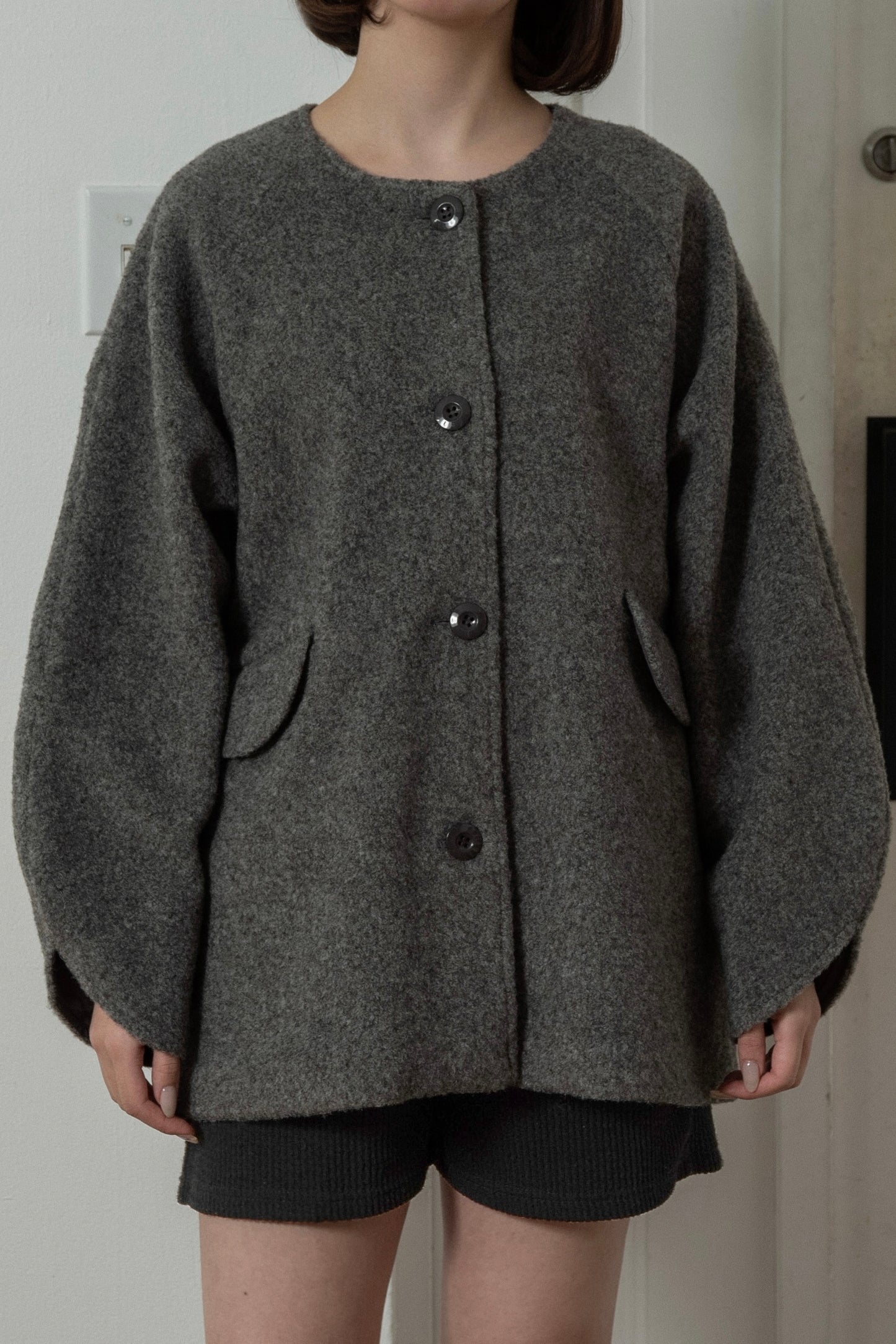 muffler set sleeve cut coat