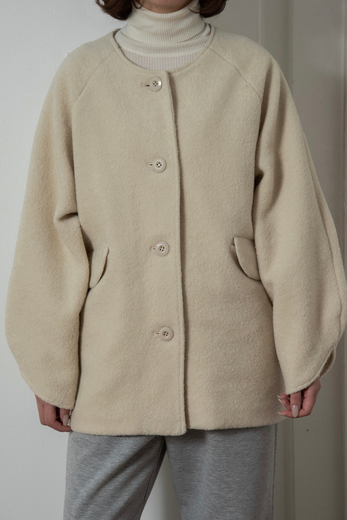 muffler set sleeve cut coat