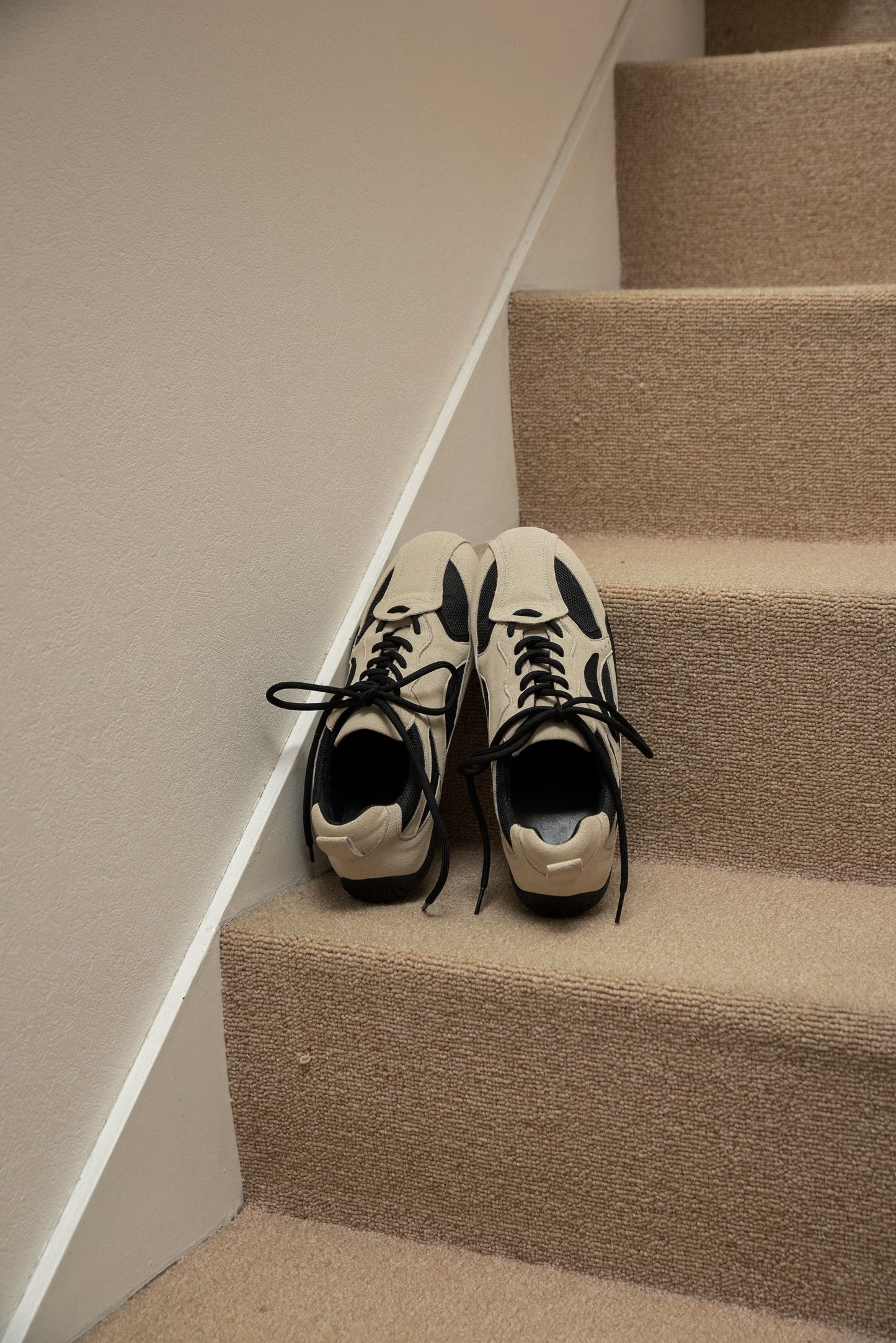 mesh different material flat sneaker