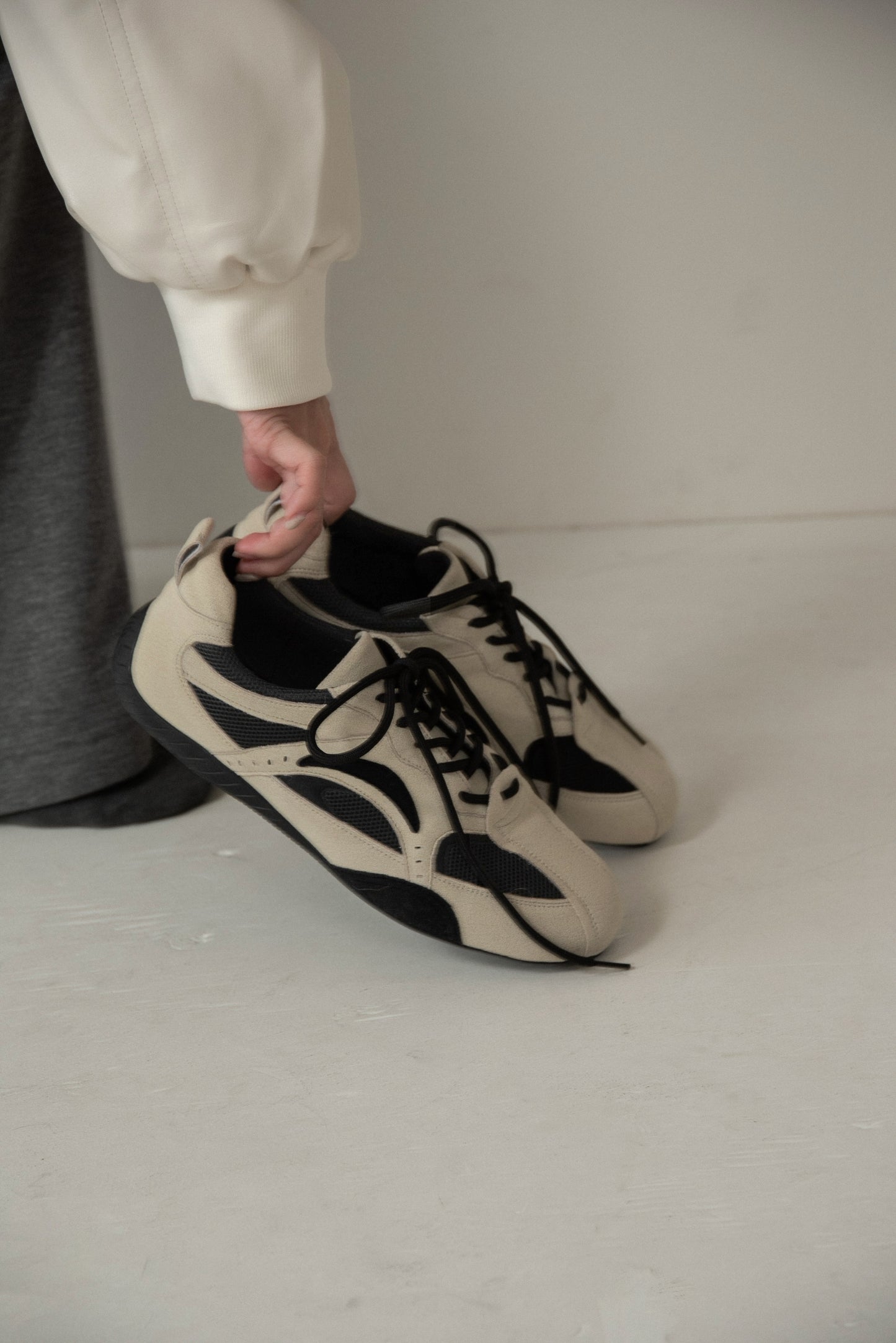 mesh different material flat sneaker