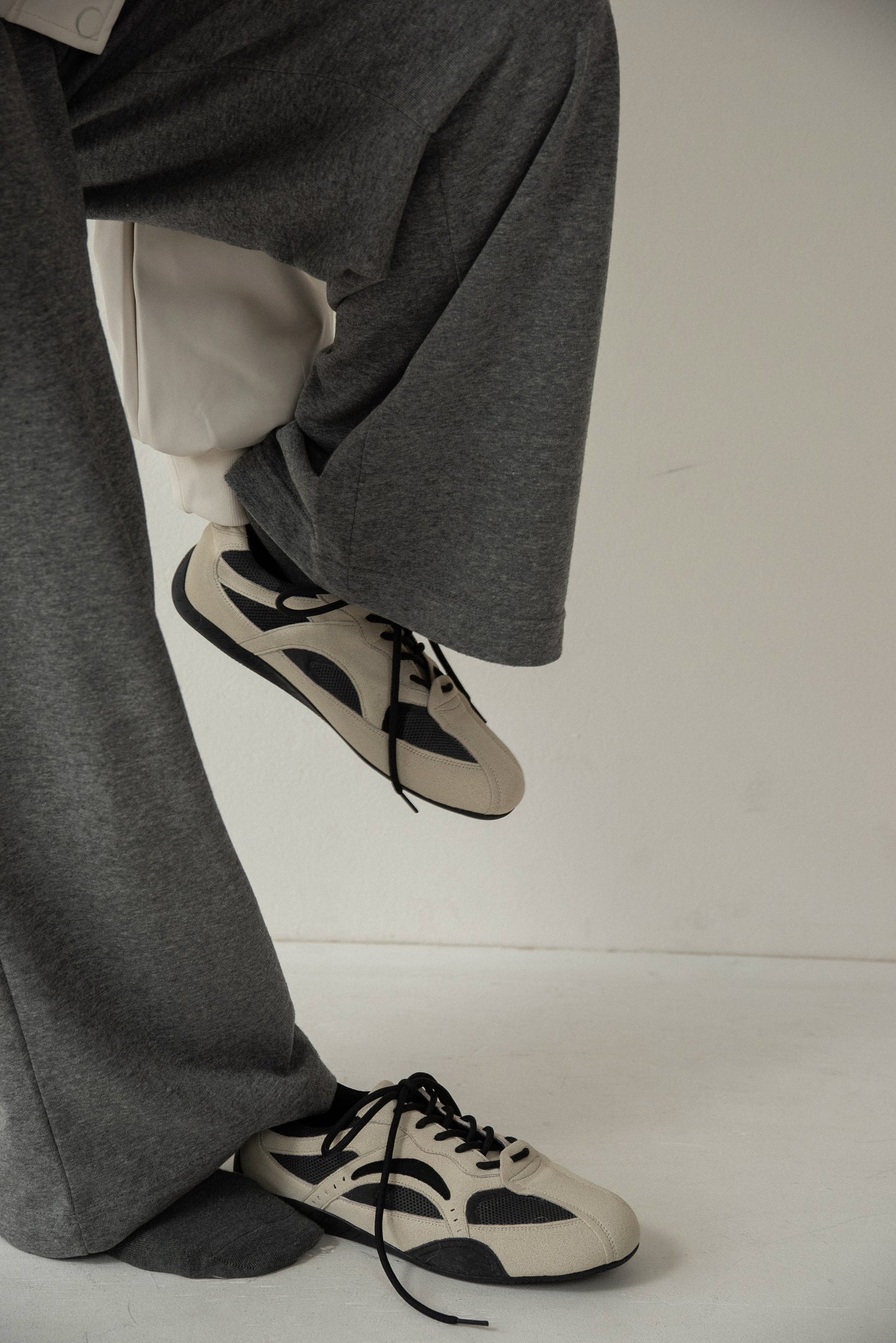 mesh different material flat sneaker