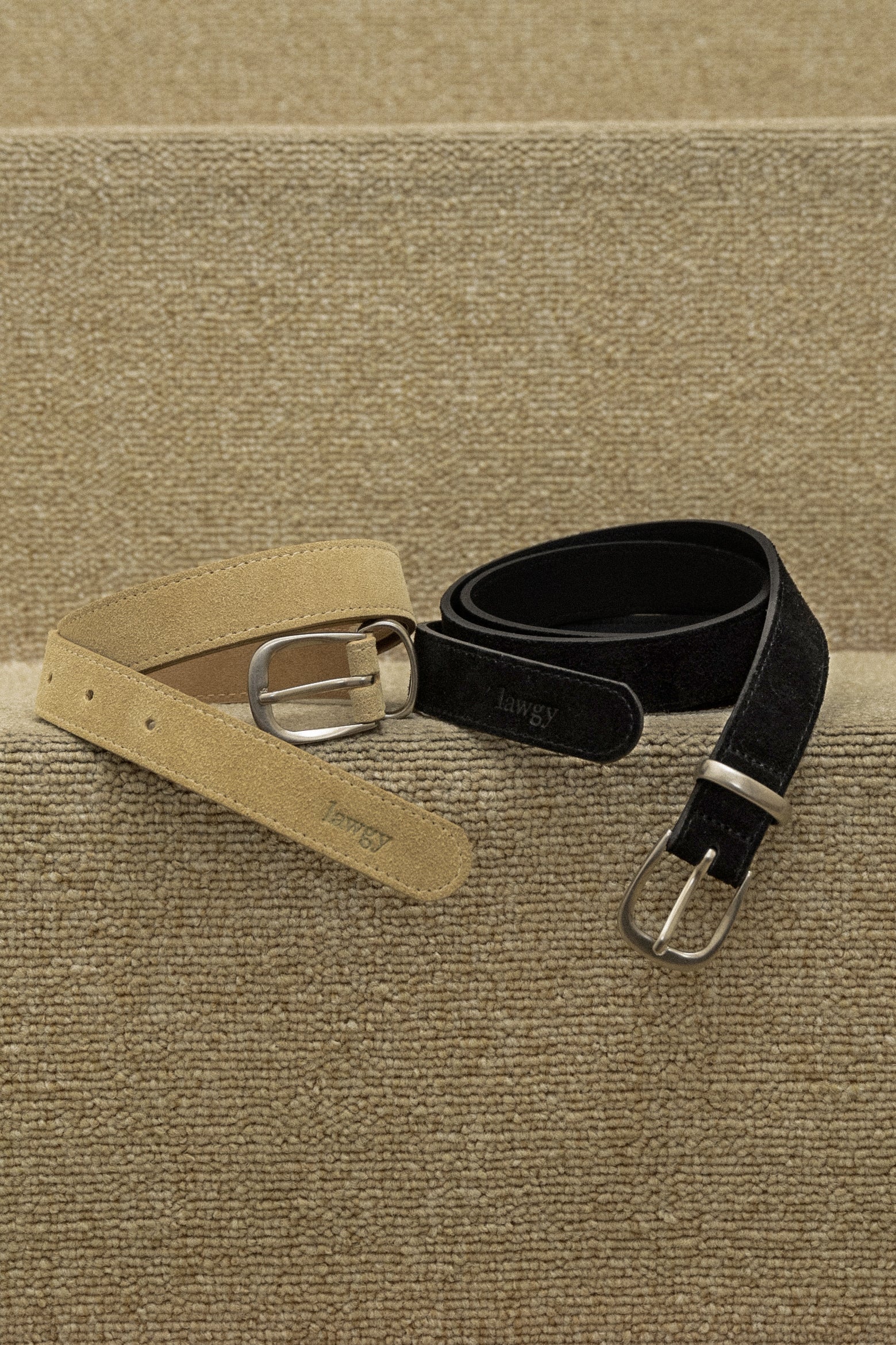 【完売品】Aimeine エメイン エッジスクエアスリムベルト brushed simple buckle square belt – eim online（エイム オンライン）
