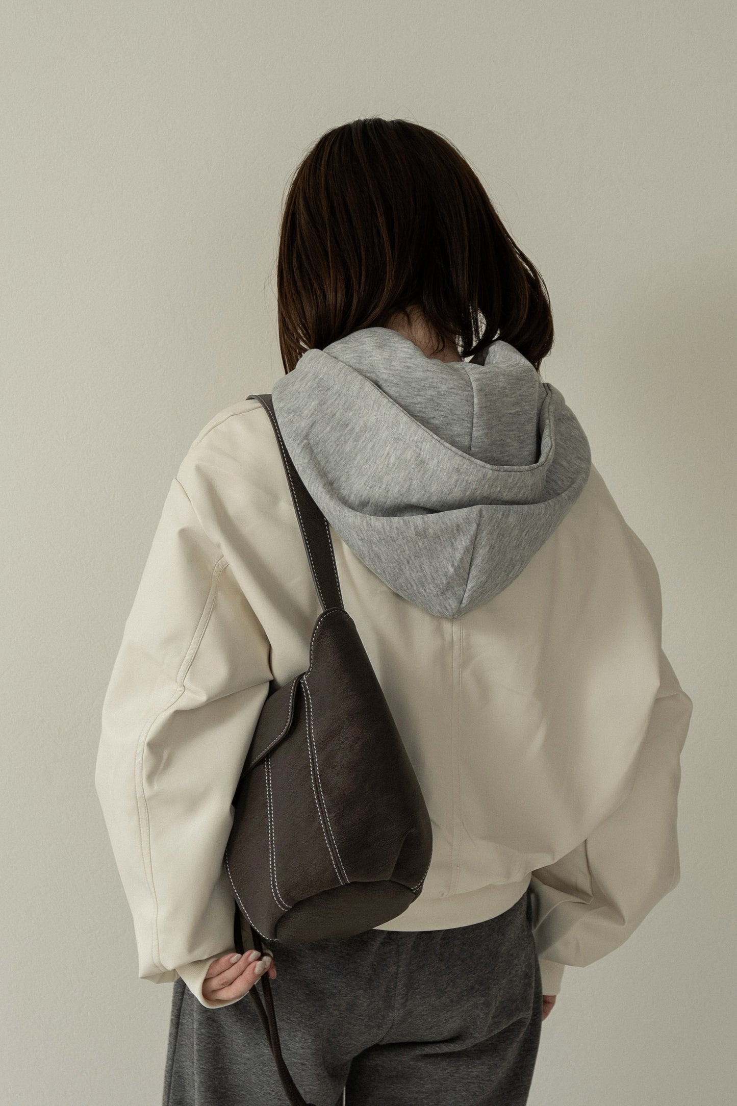 2way round form flap bag