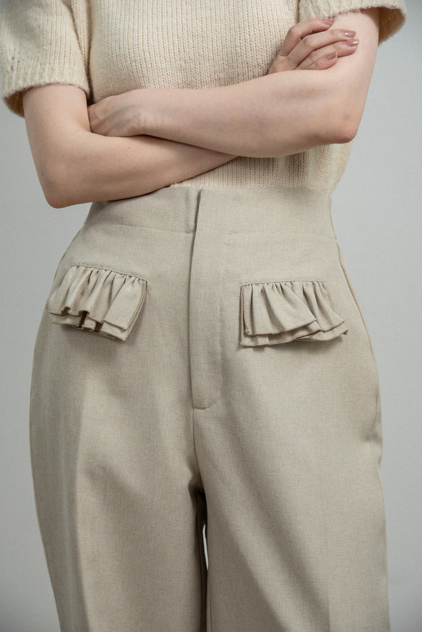 flap frill straight silhouette pants