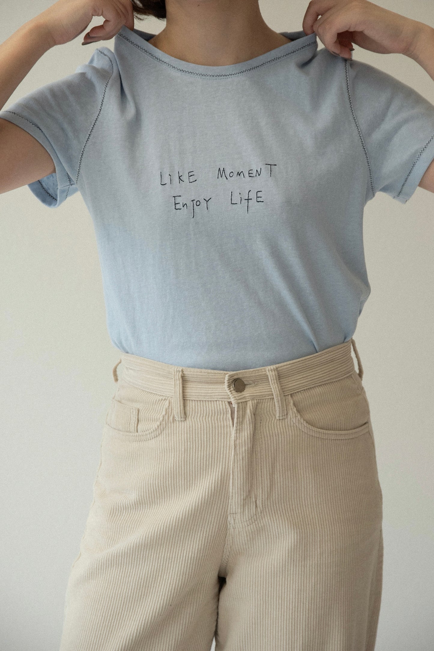 contrast stitch logo t