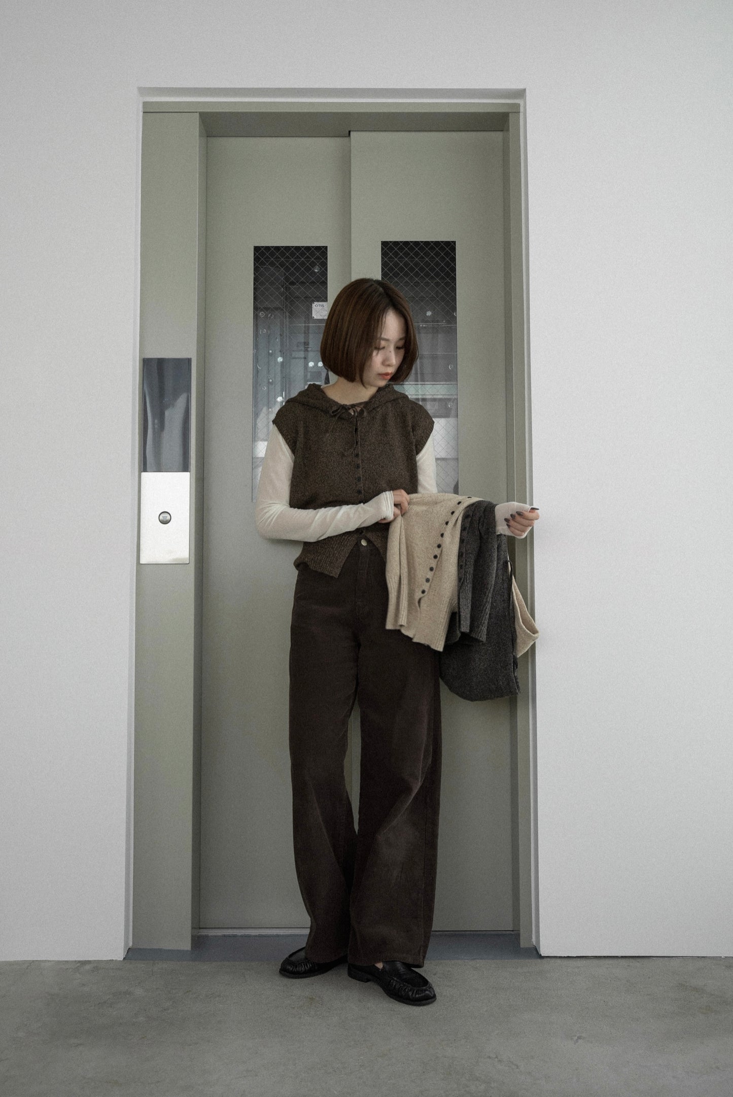 melange yarn string hood knit vest