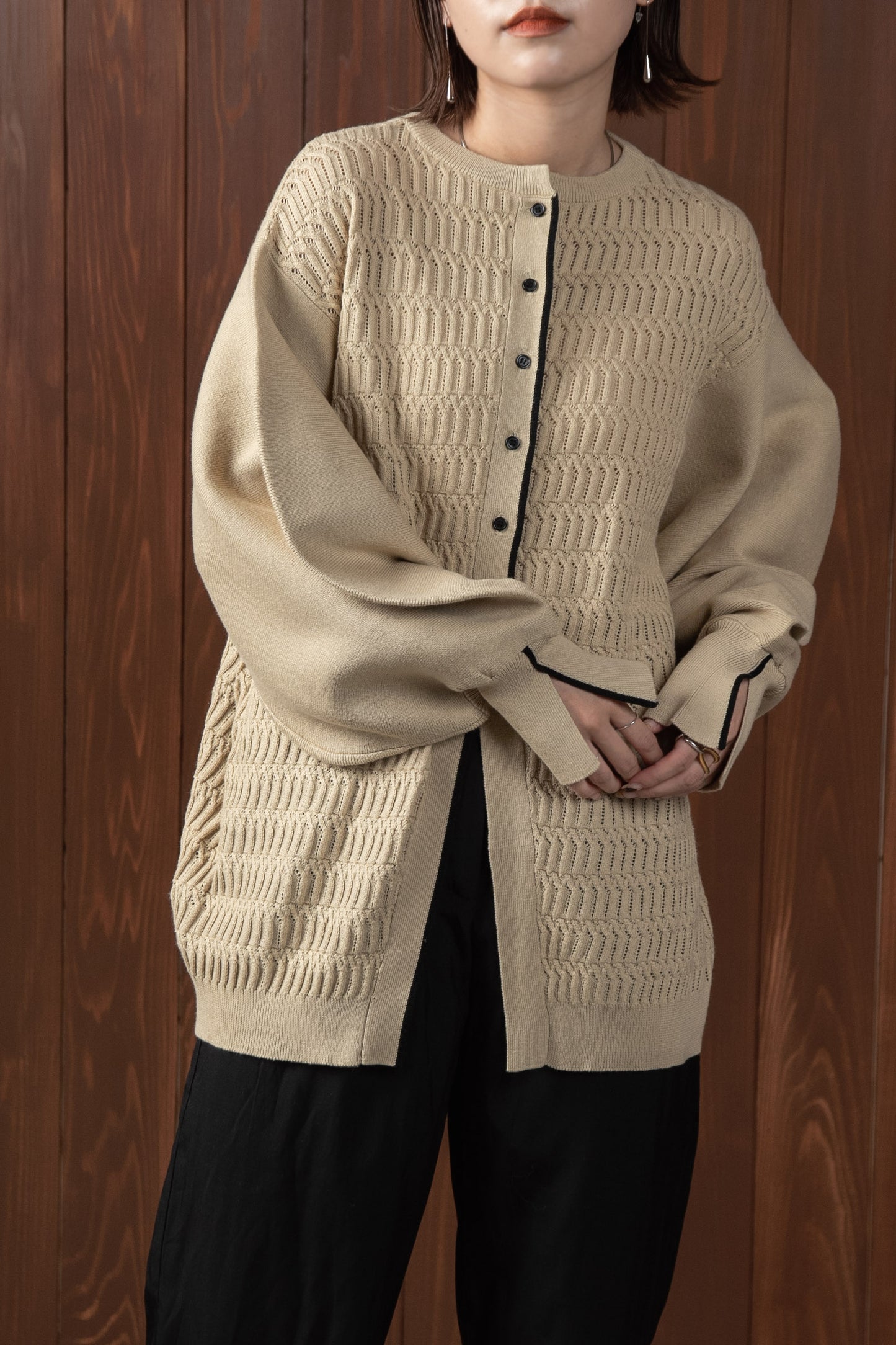 bi color line knit