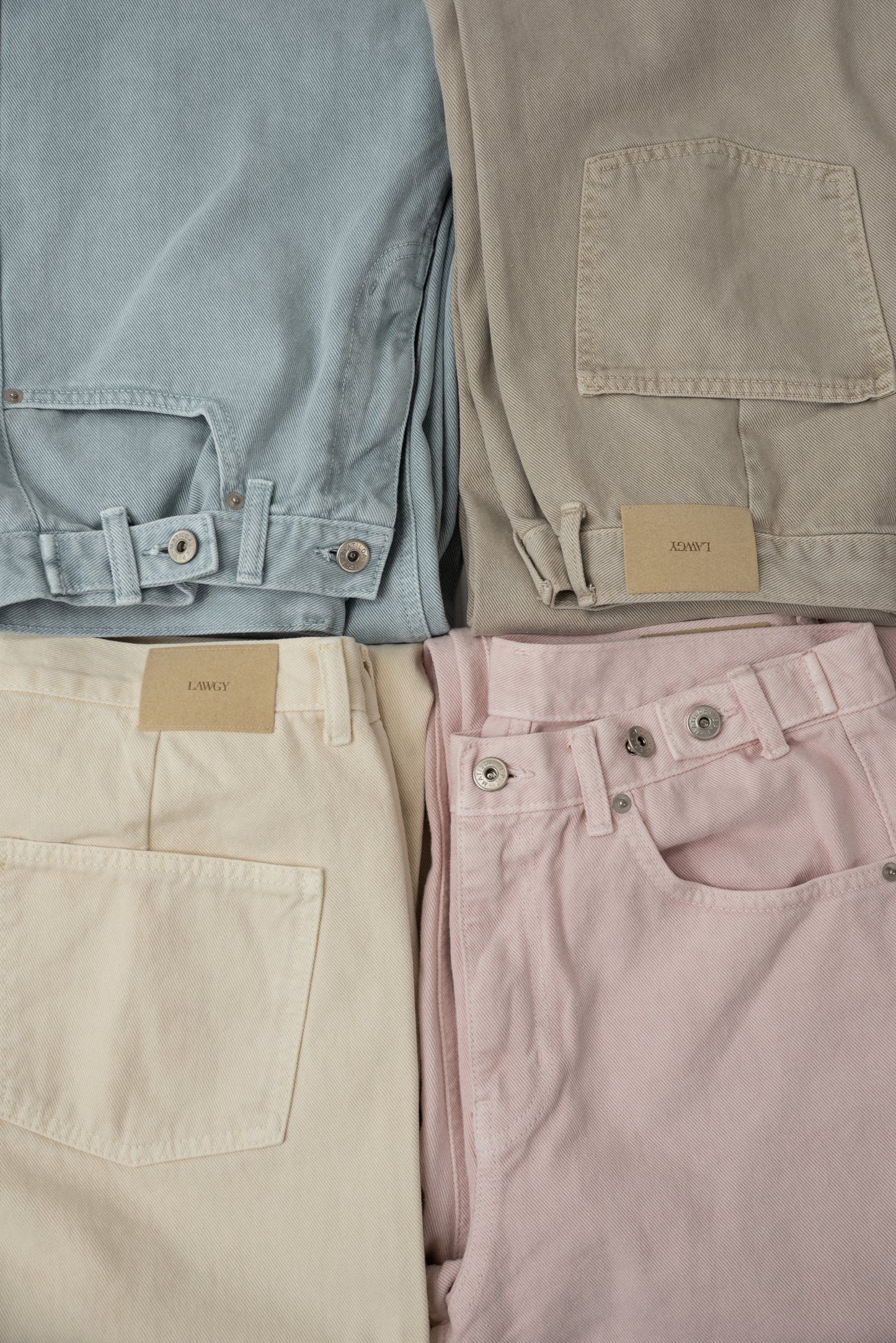 tuck button accent color pants