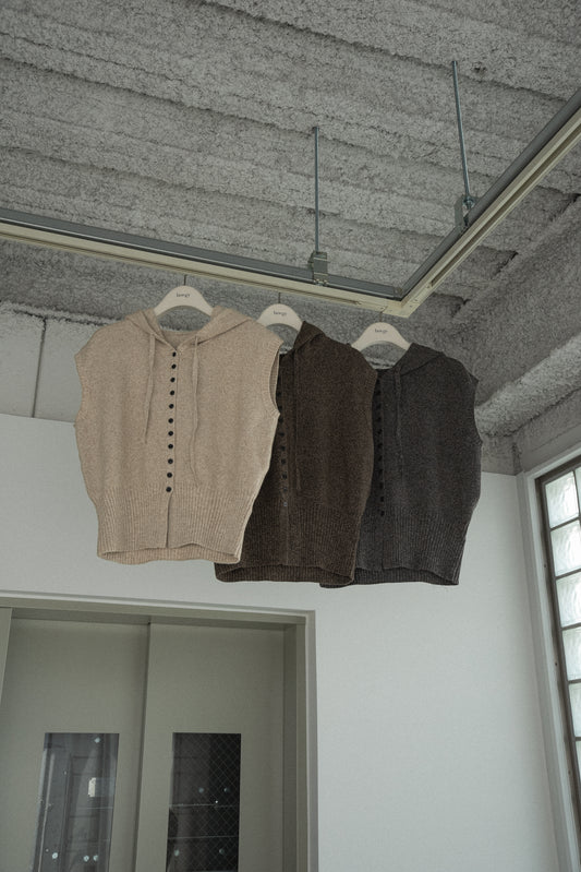 melange yarn string hood knit vest