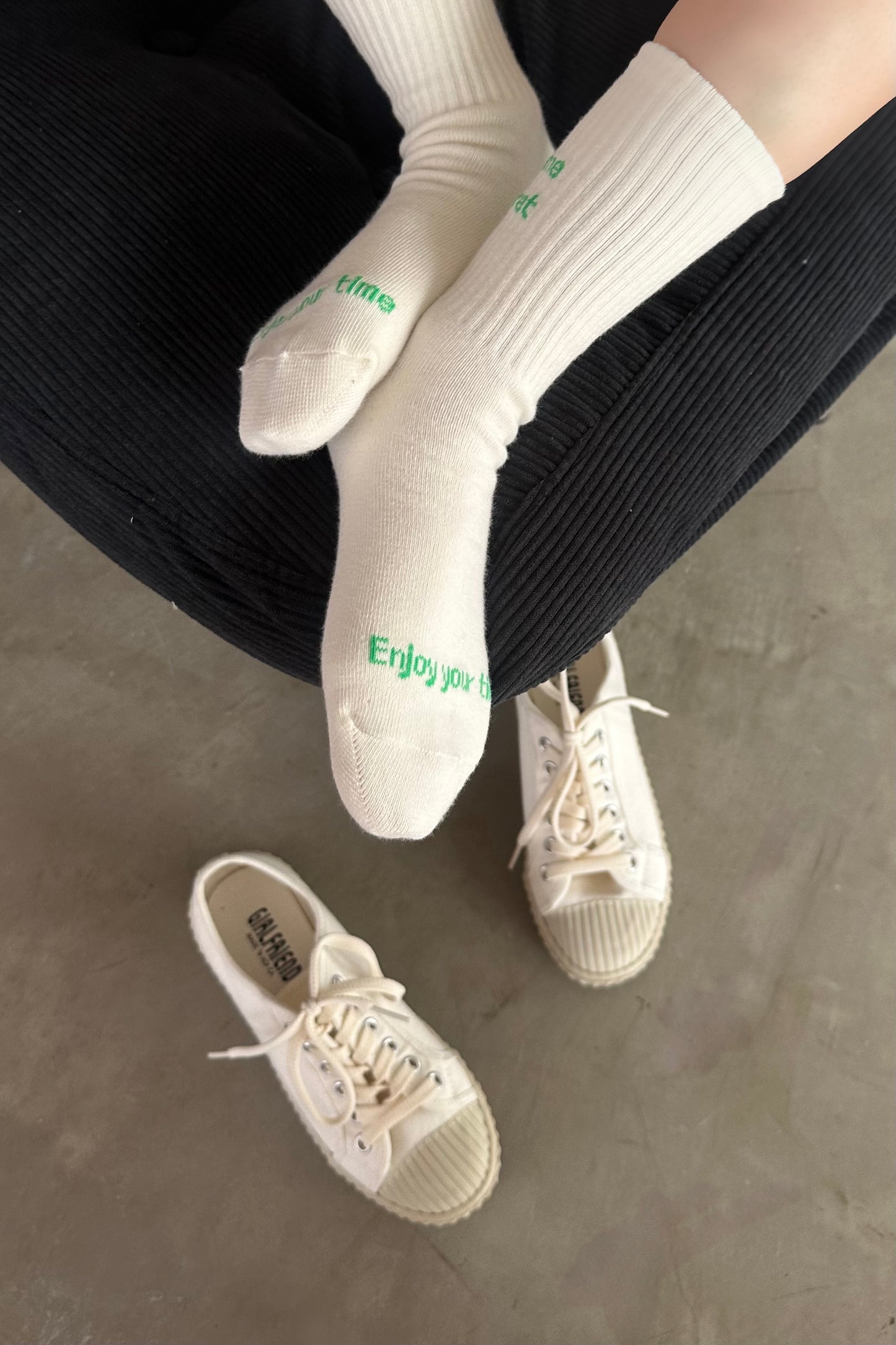 point logo rib socks