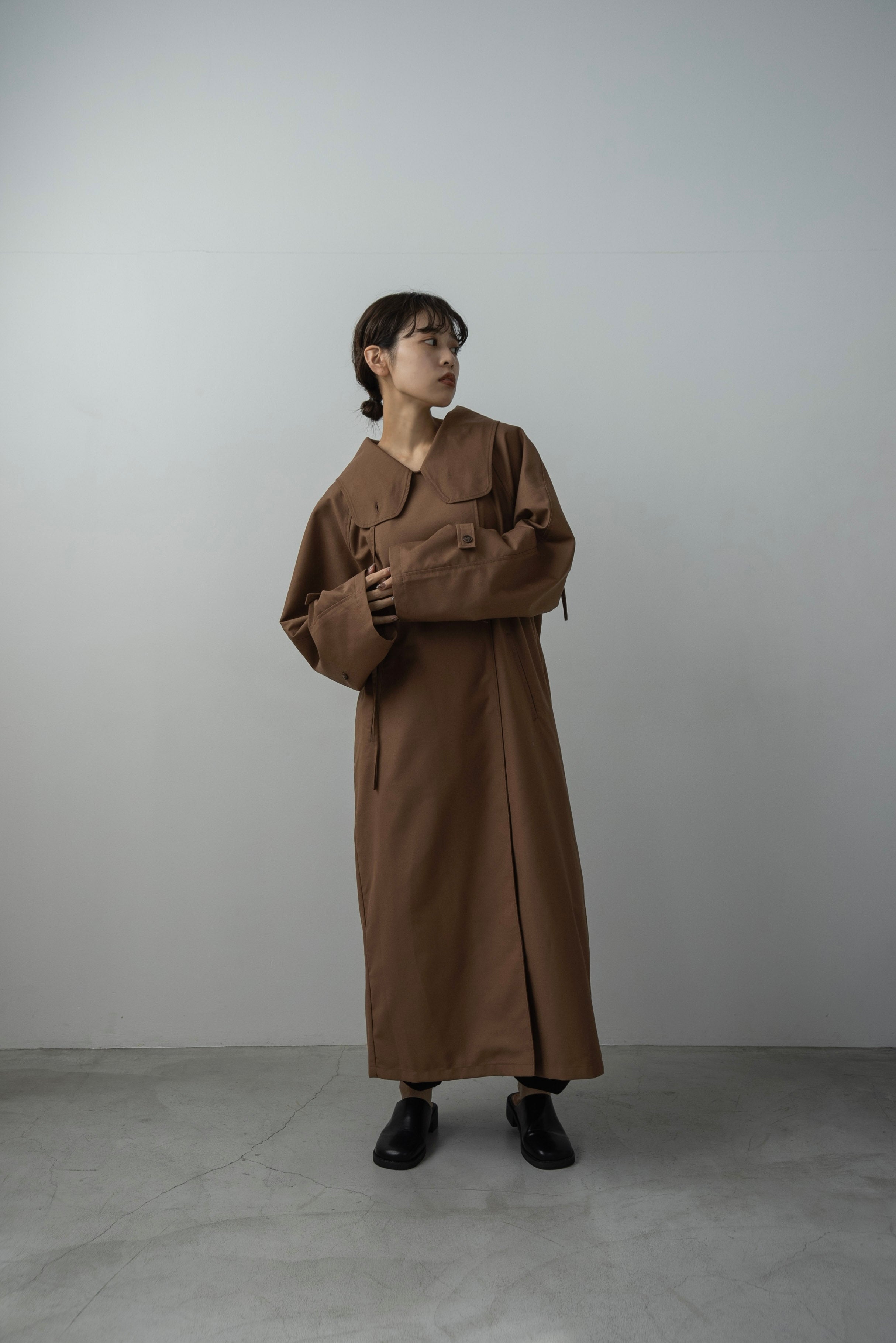 lawgy collar arrange trench coat - トレンチコート