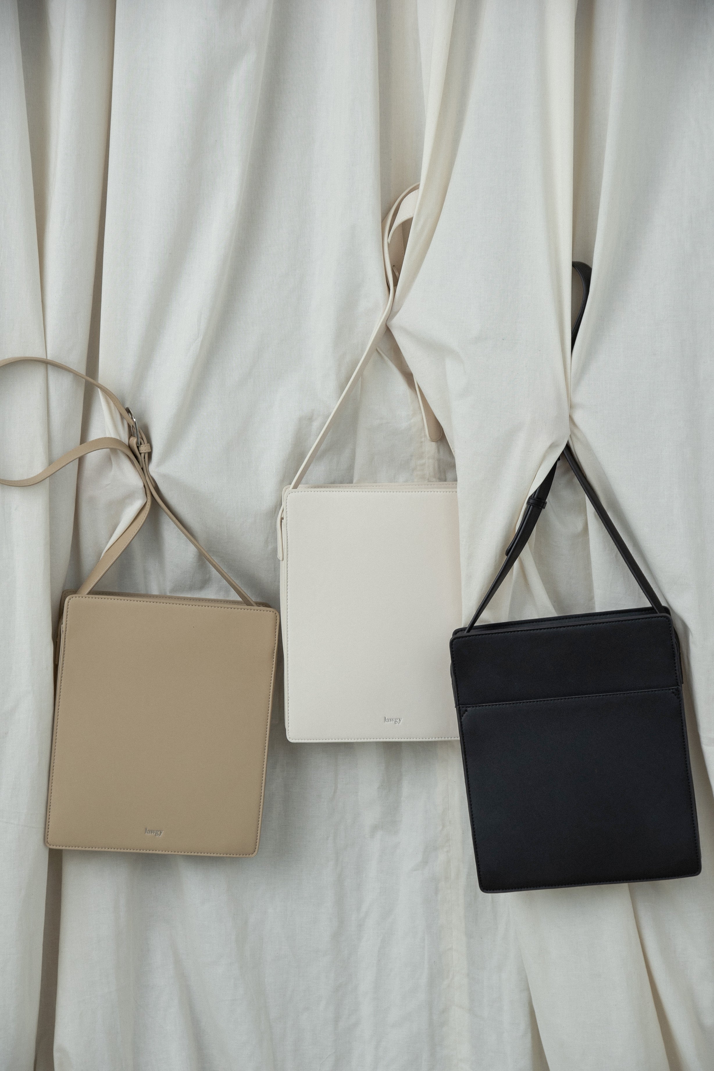 square useful shoulder bag – eim online（エイム オンライン）