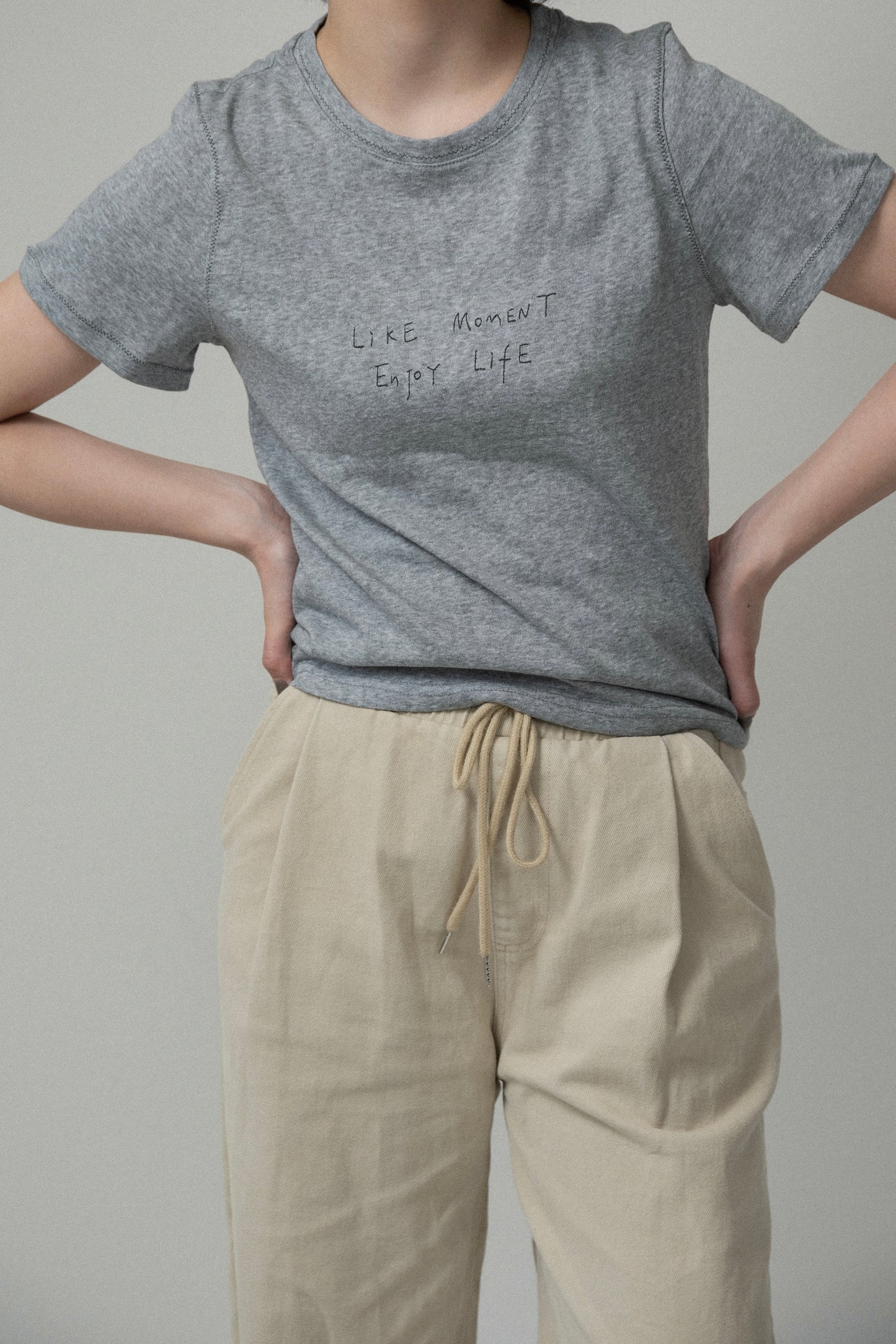 contrast stitch logo t