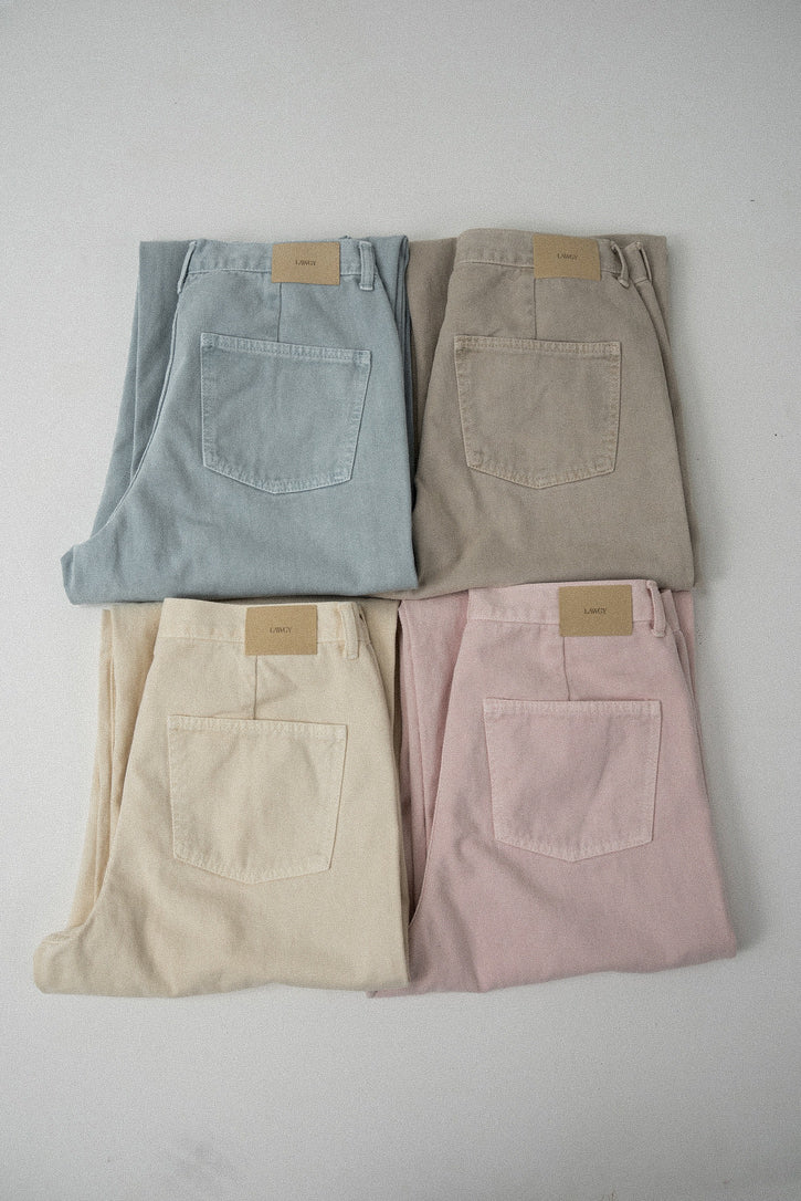tuck button accent color pants