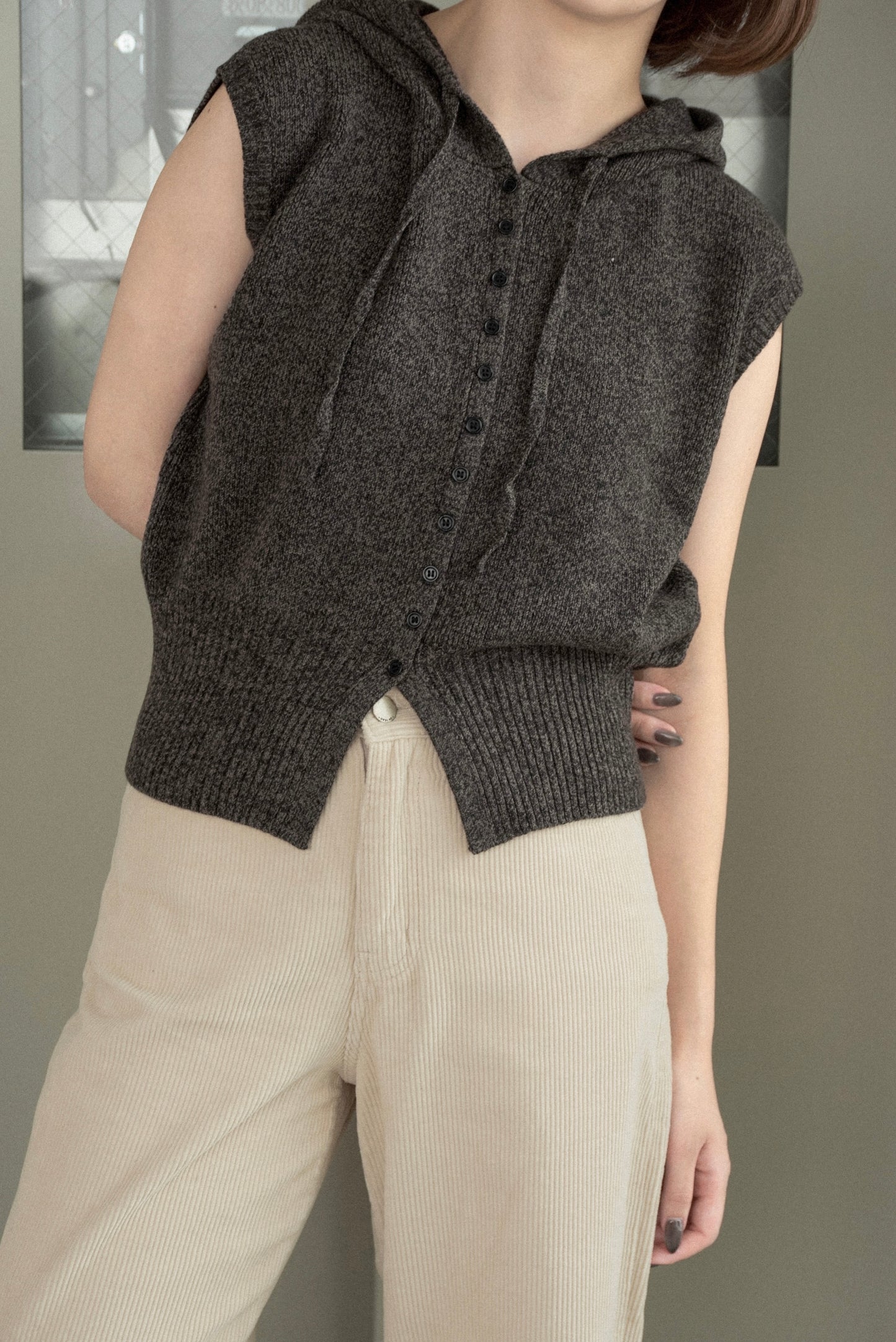 melange yarn string hood knit vest
