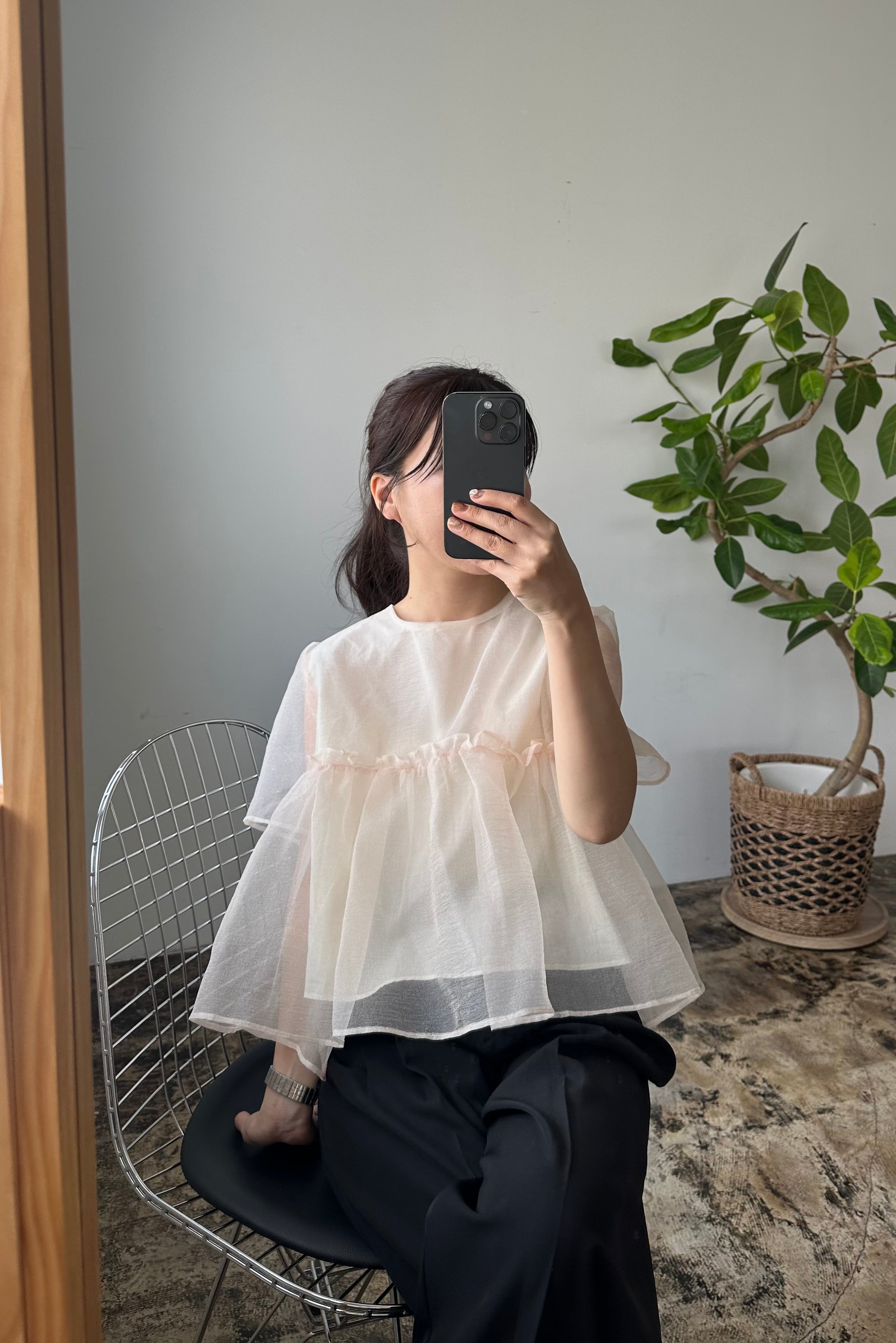 eim online Iam アイアム　ボリュームチュールブラウス　ブラック eim online Lam アイアムボリュームチュールブラウス