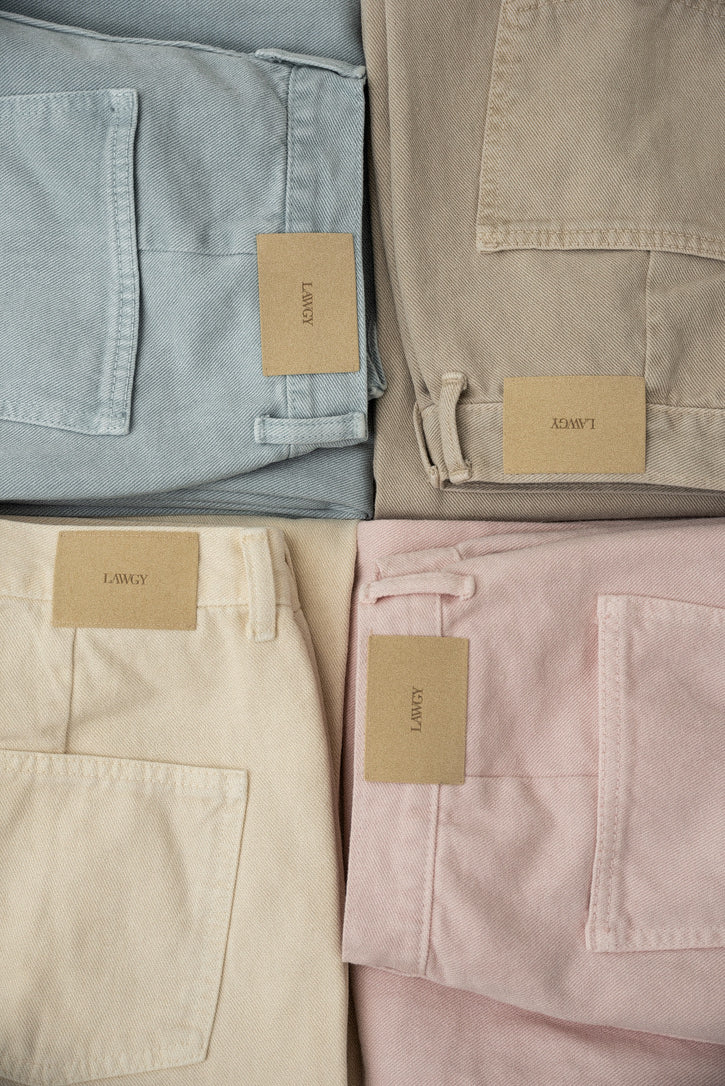 tuck button accent color pants