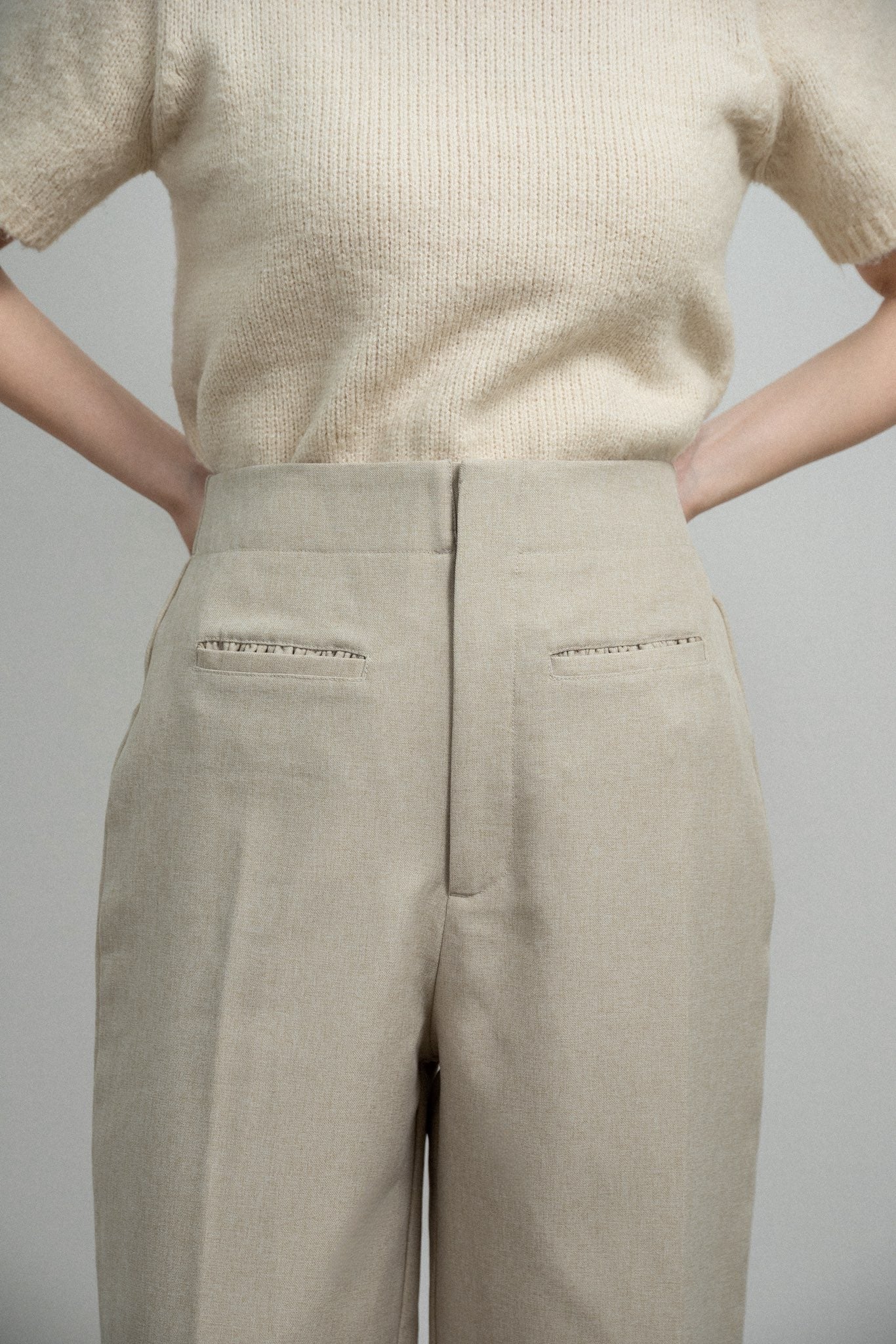 flap frill straight silhouette pants
