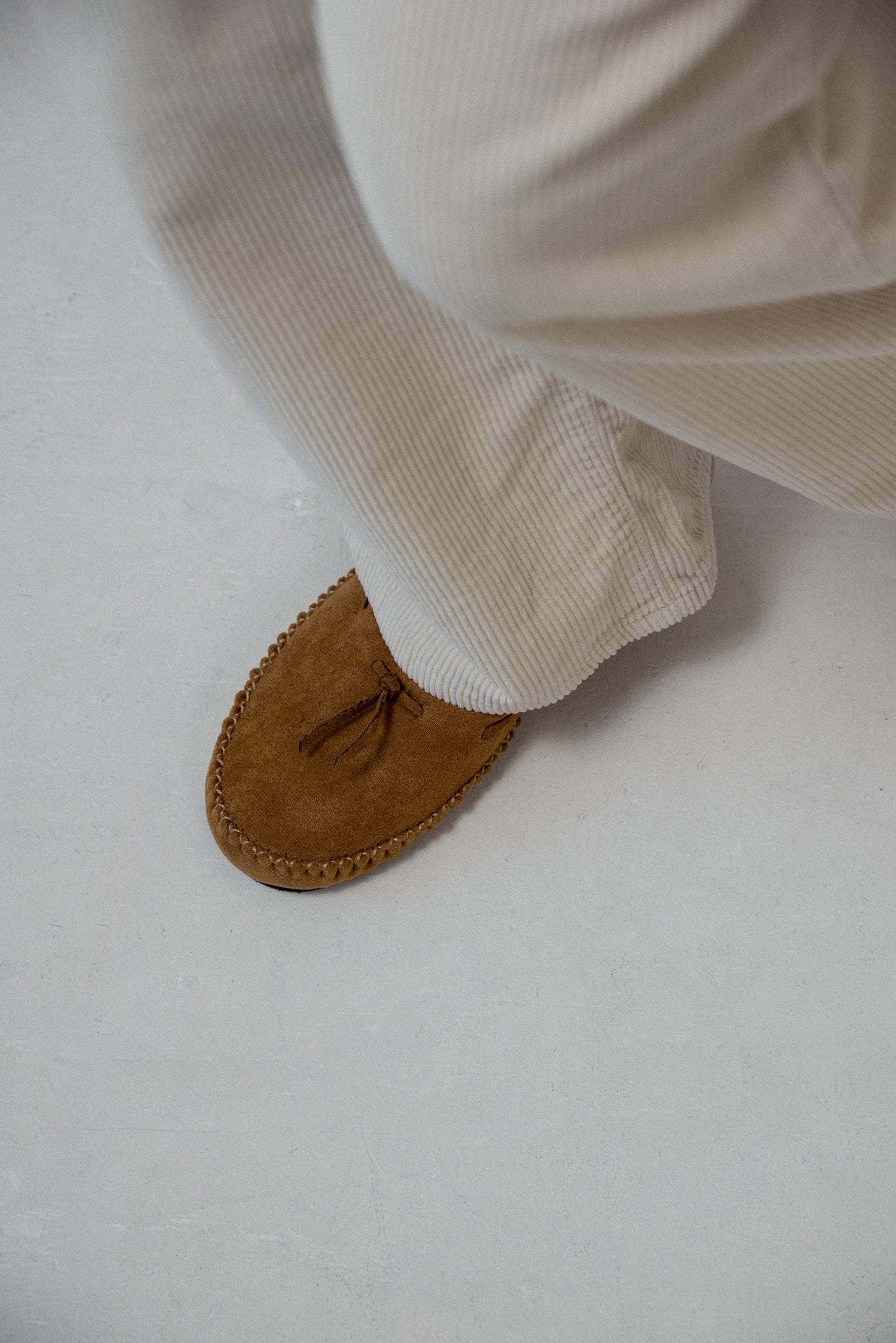 tied detail moccasin sabo