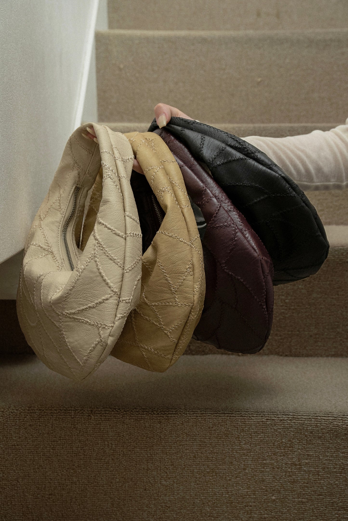 zigzag stitch patchwork oval bag
