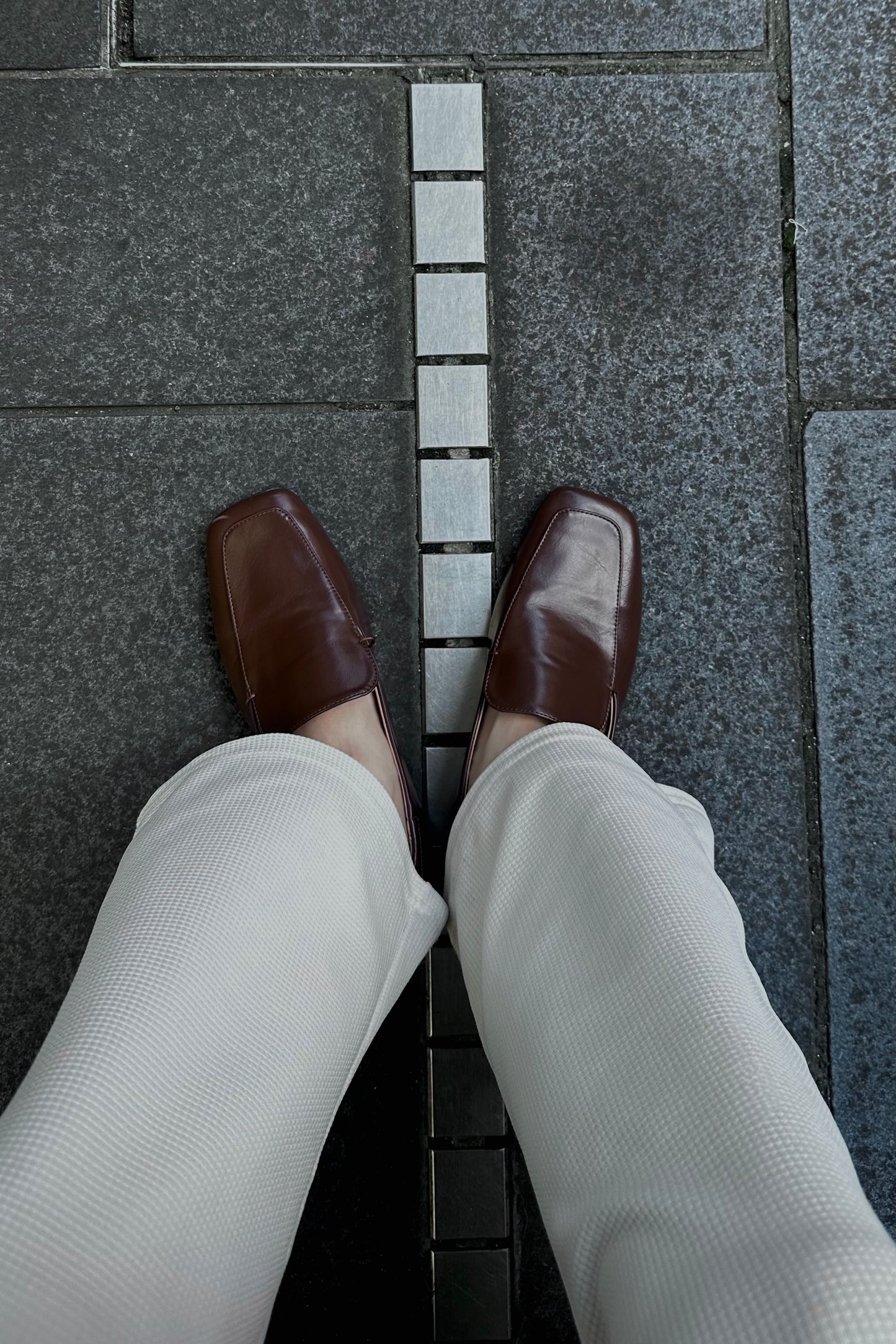 flat square simple loafer