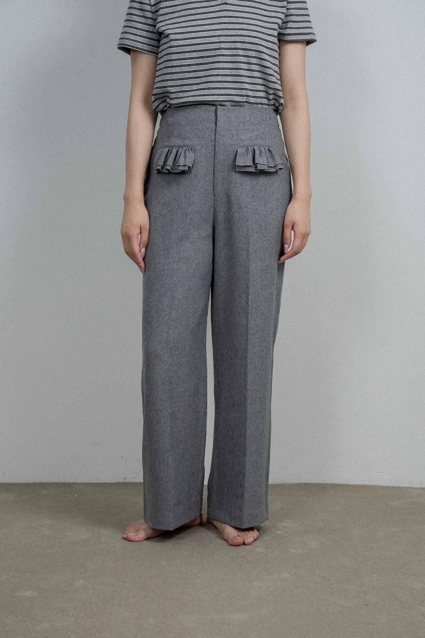 flap frill straight silhouette pants