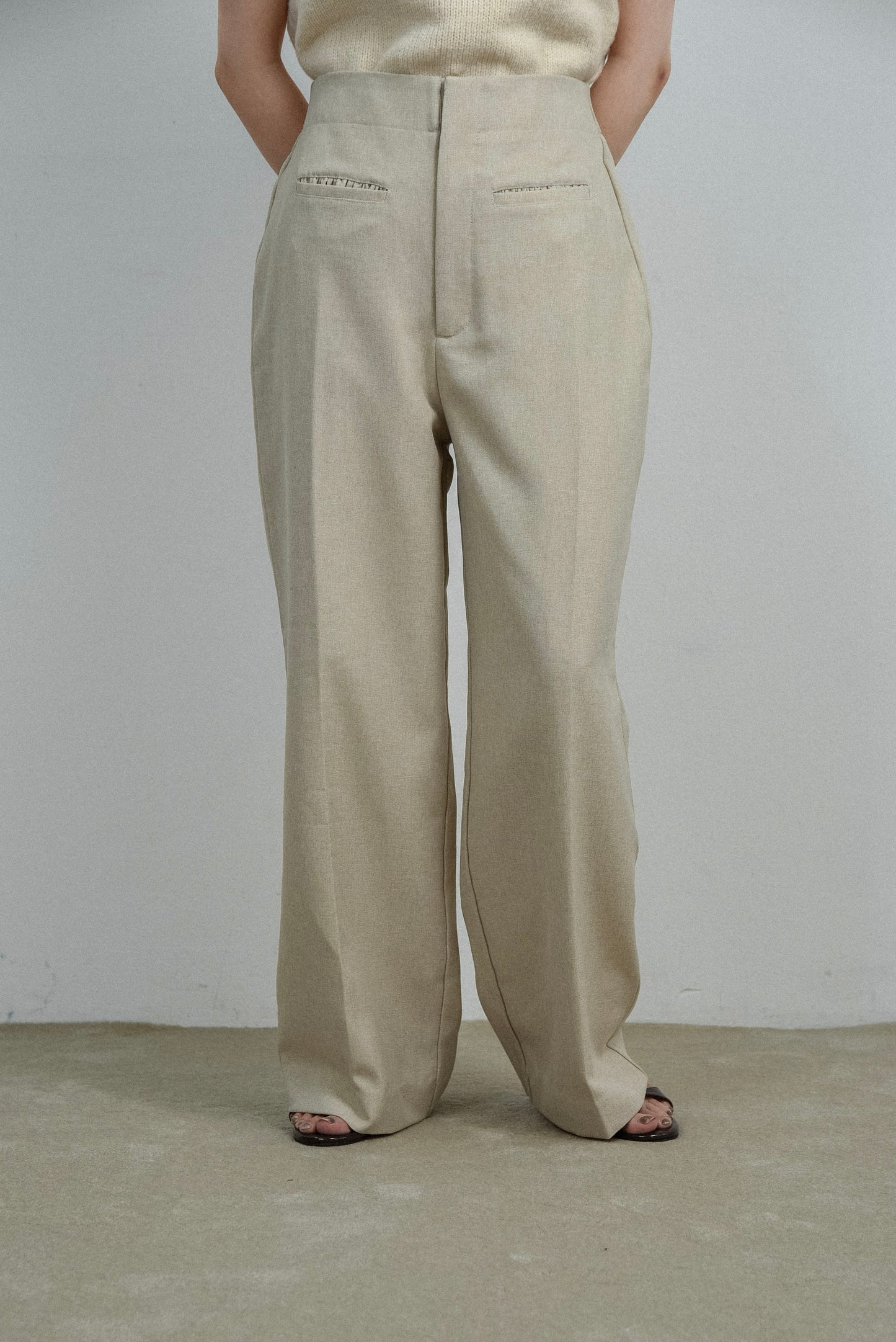 flap frill straight silhouette pants