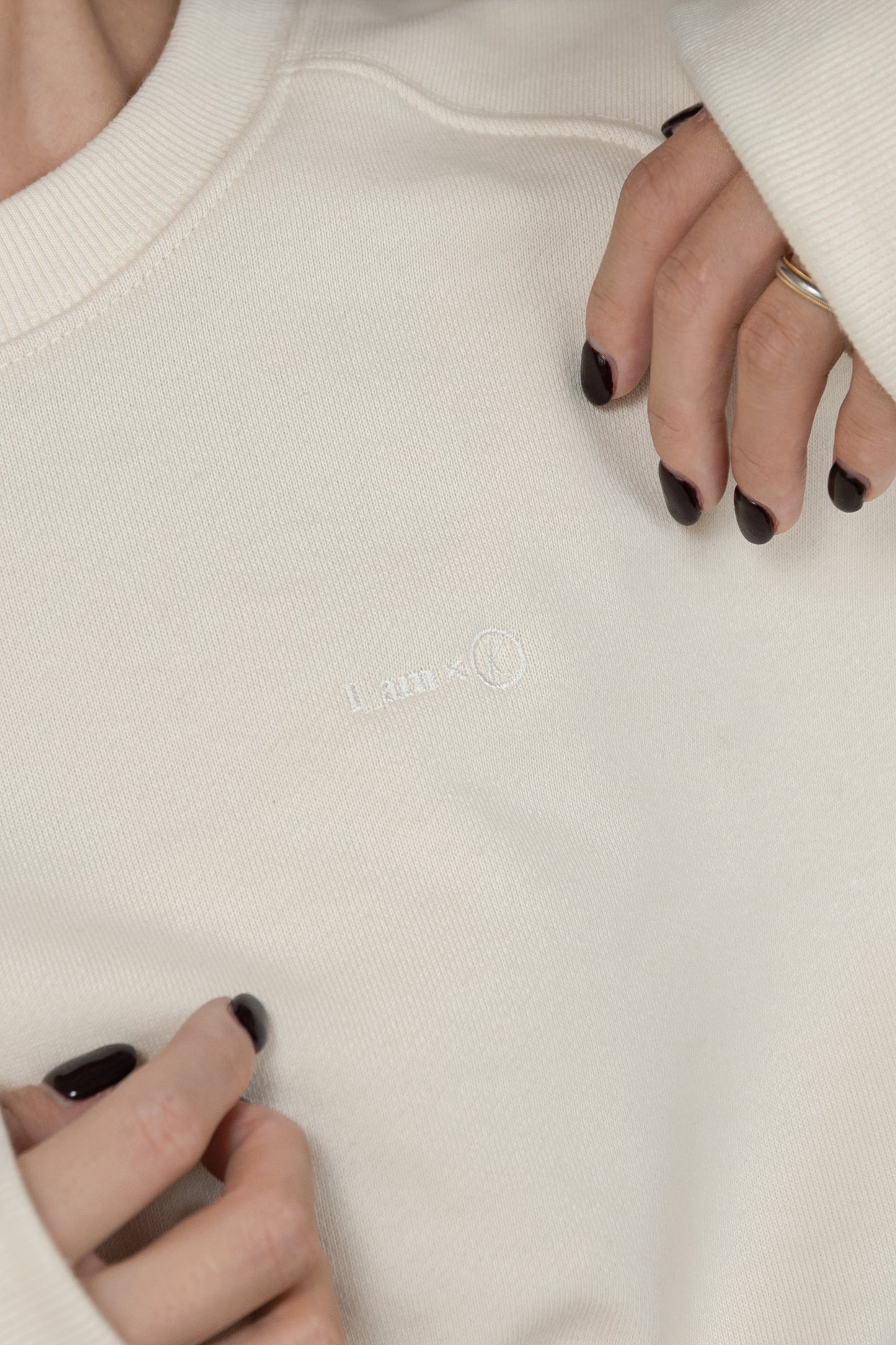 collab embroidered logo sweat (short)【I_am × kimina】