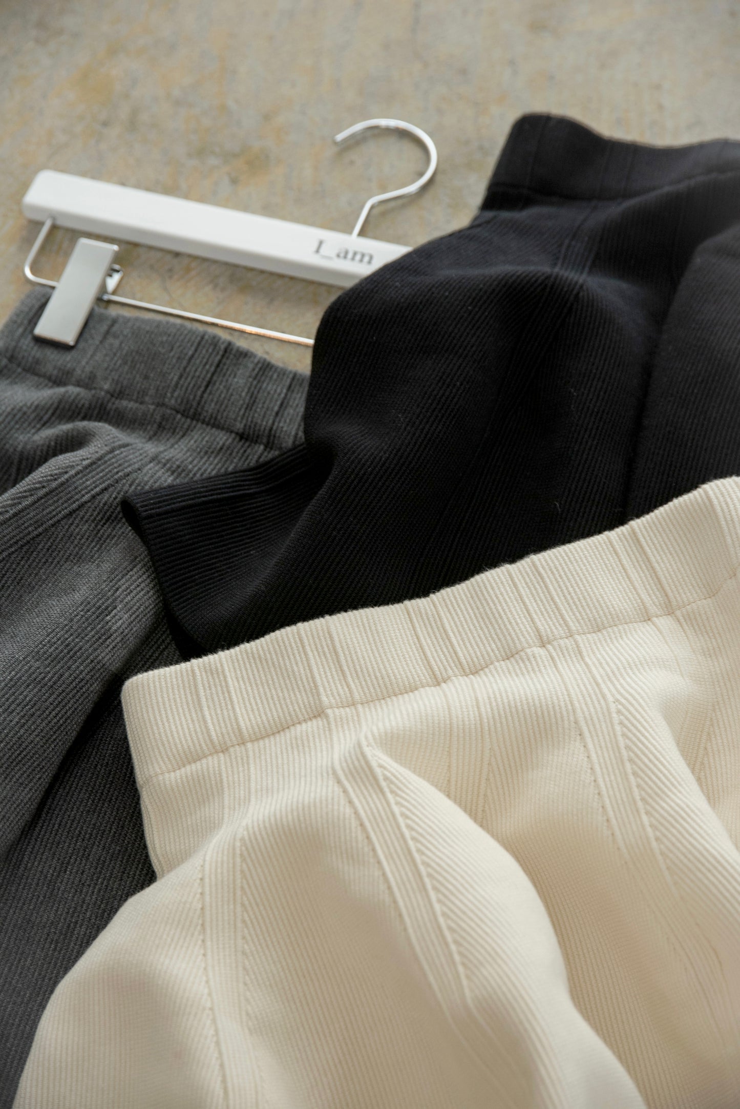 structured flare knit skirt