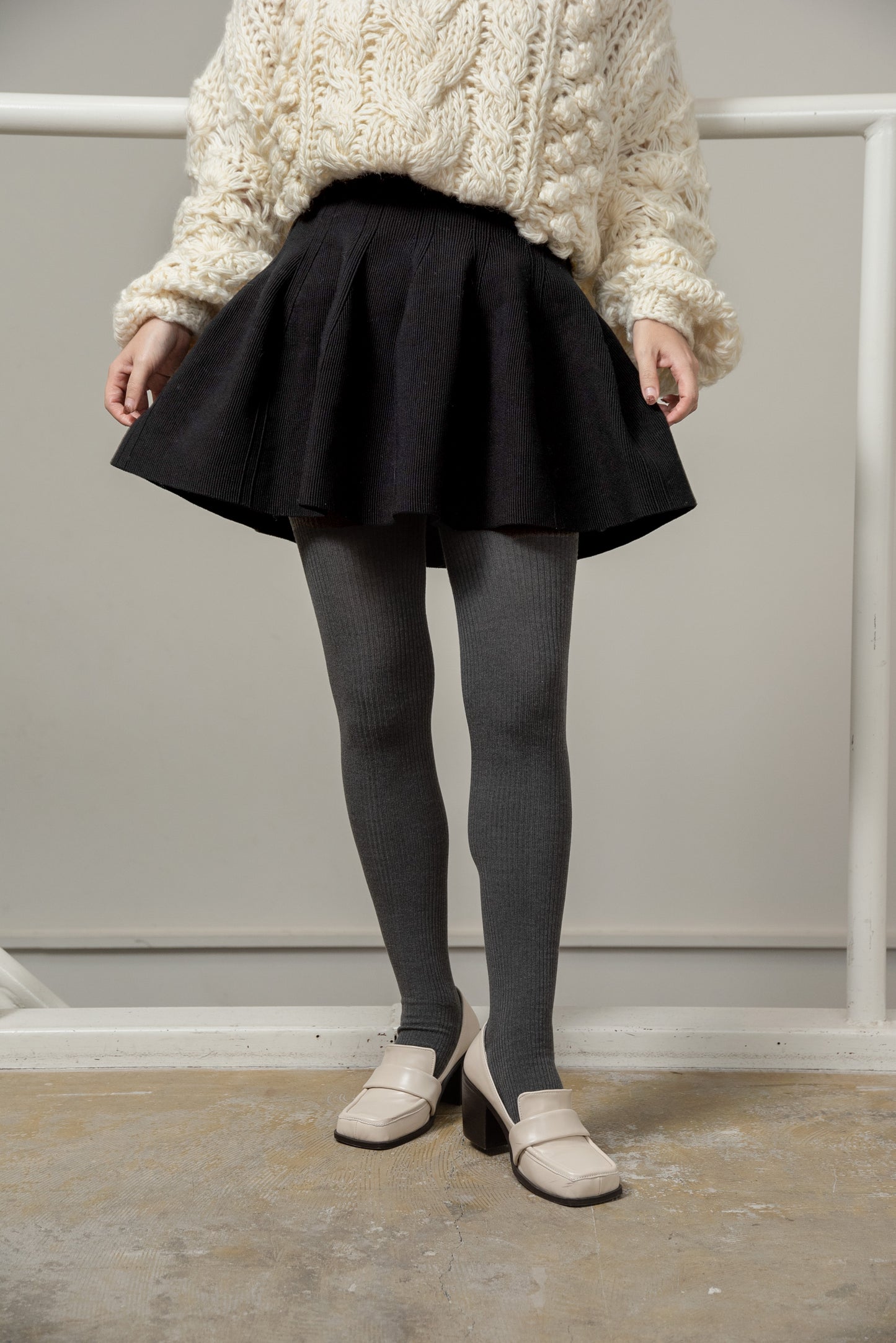 structured flare knit skirt