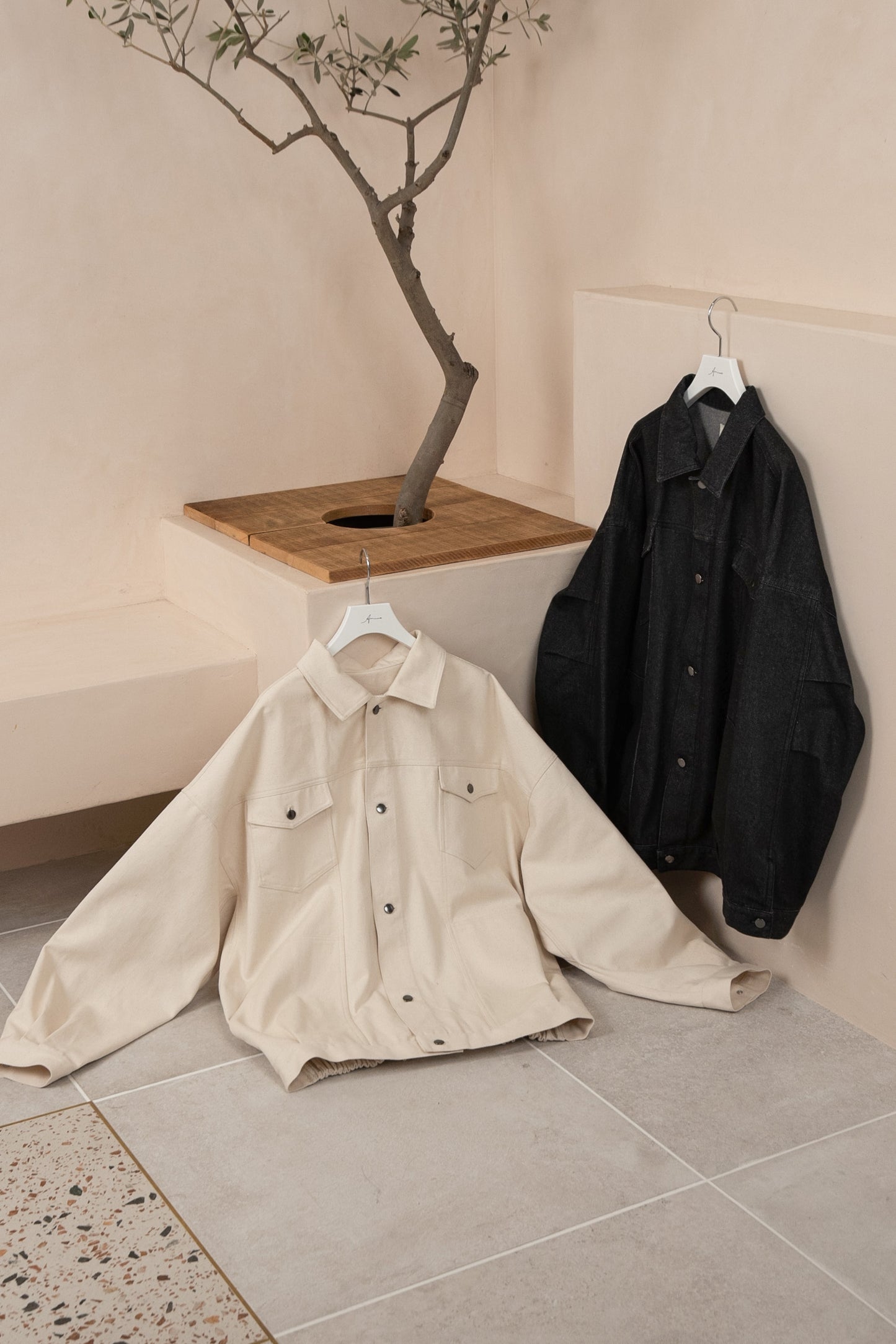 over size tuck design denim jacket