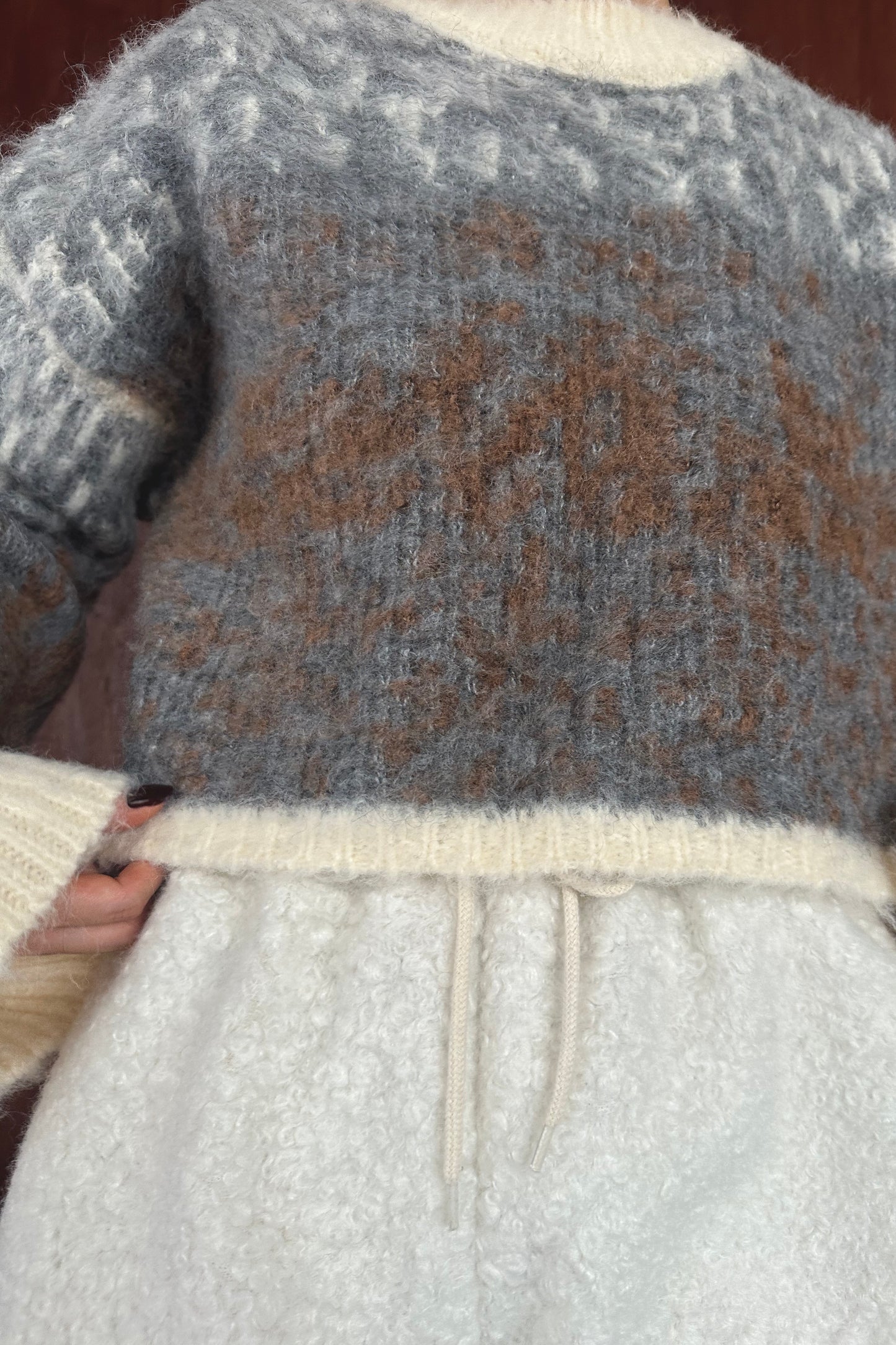 drop shoulder mix pattern fluffy knit