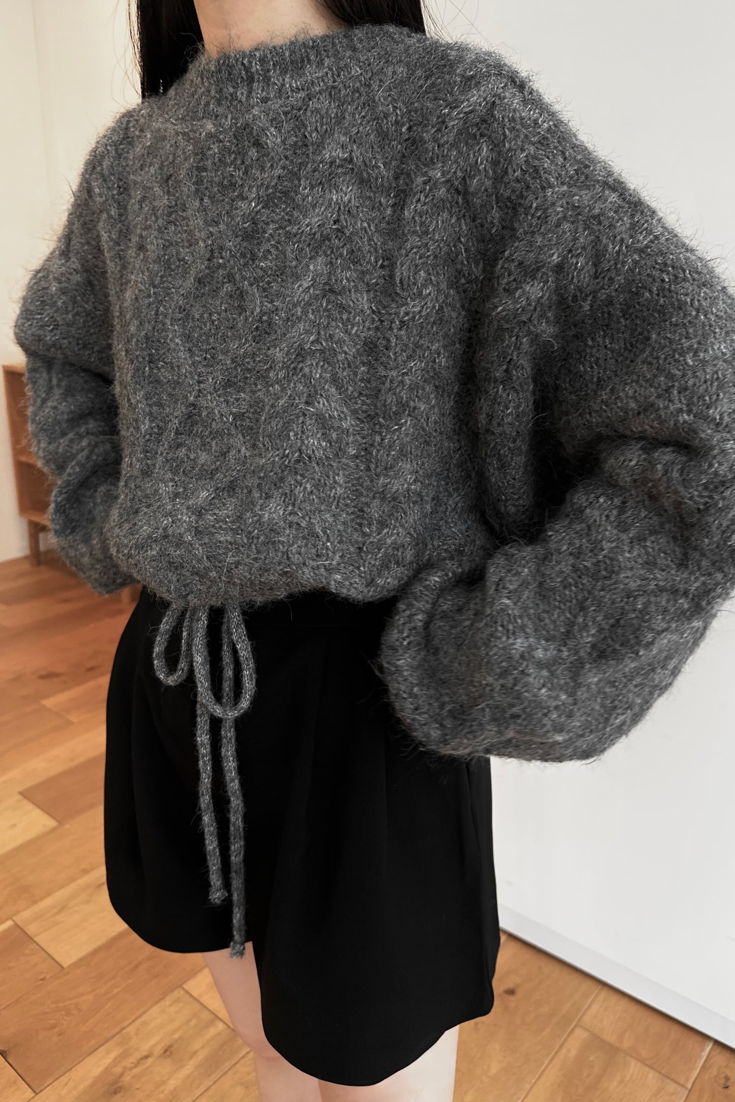 drop shoulder string cable knit