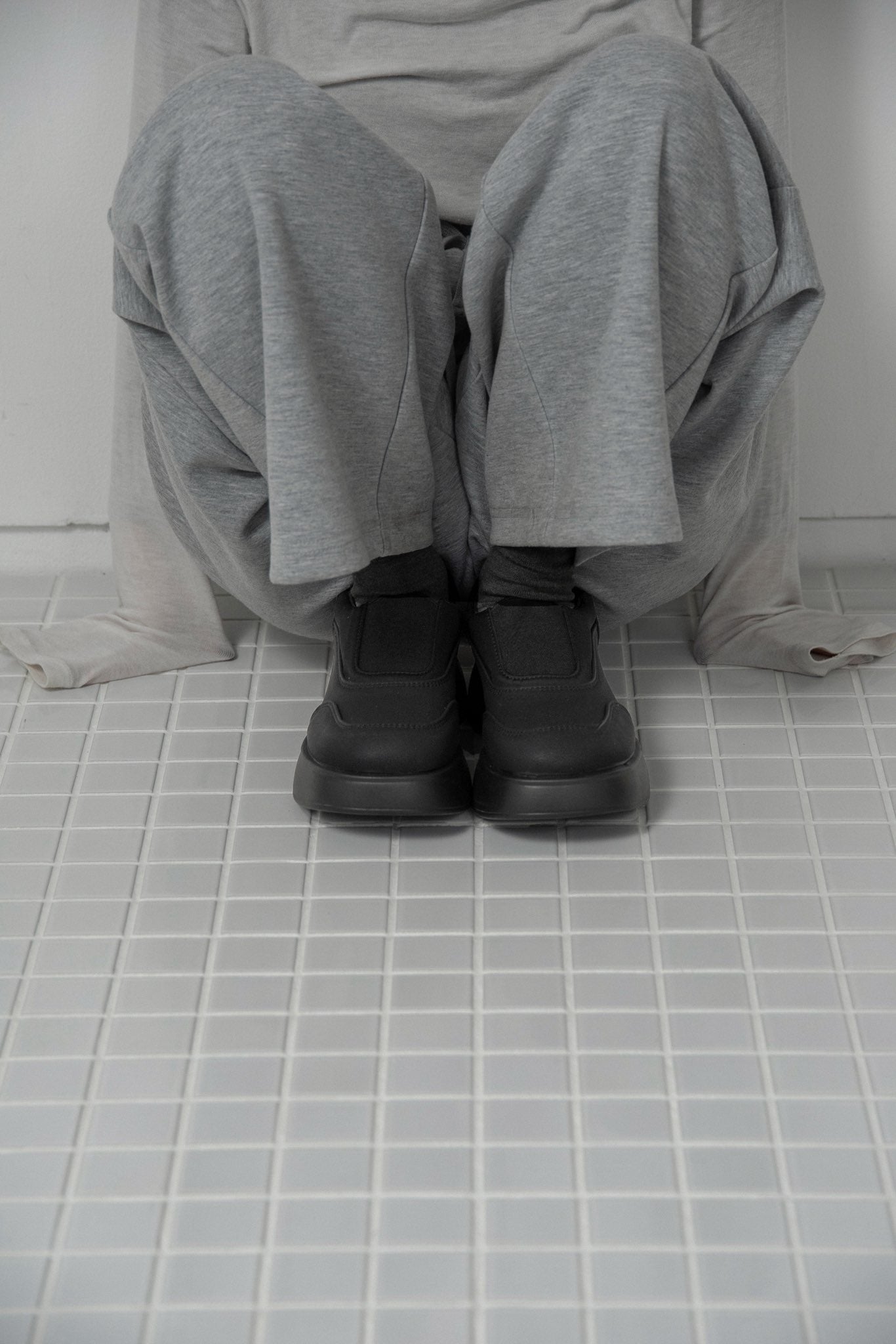 round shape platform sneaker