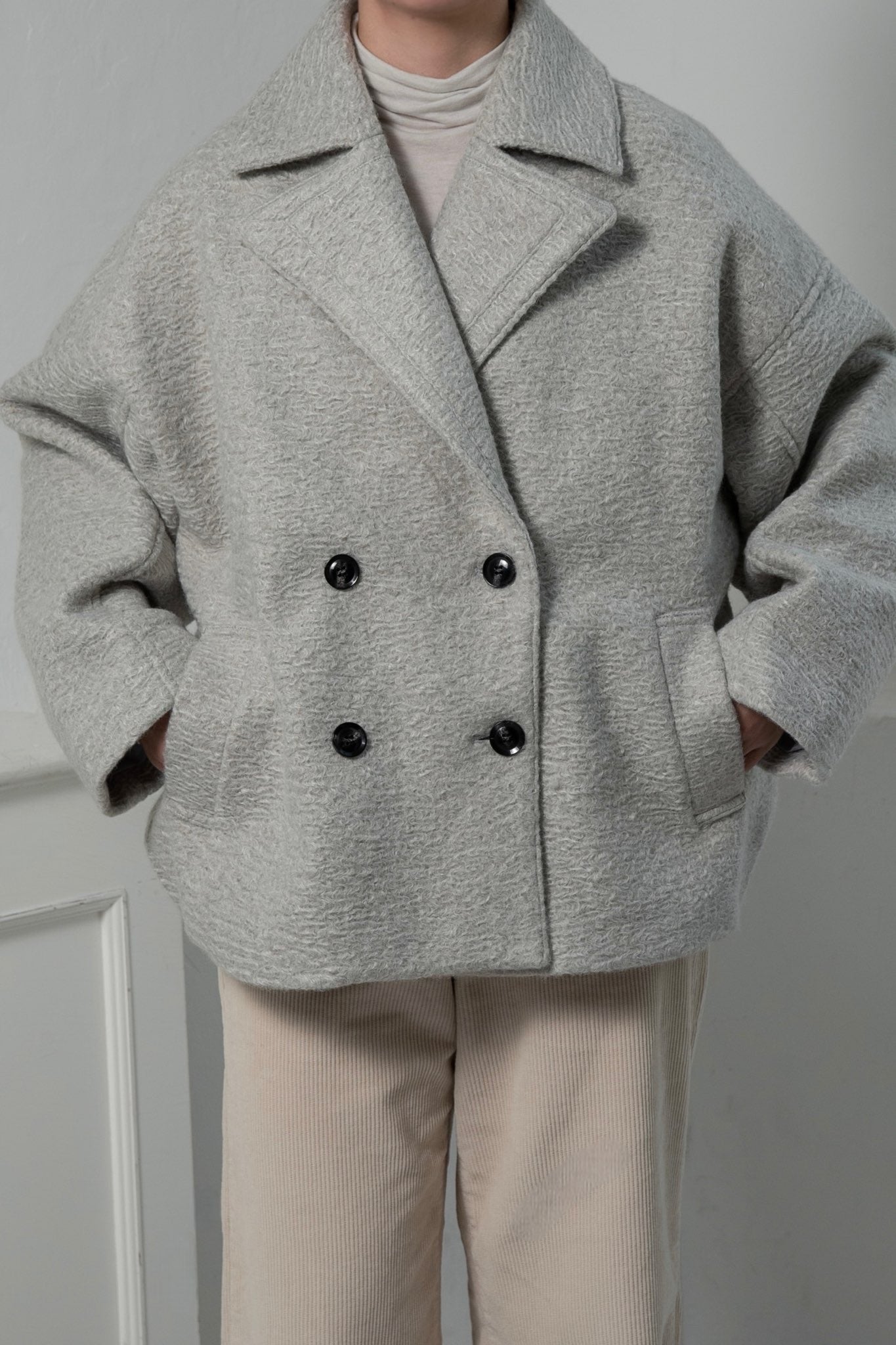 point collar double button cocoon midi coat