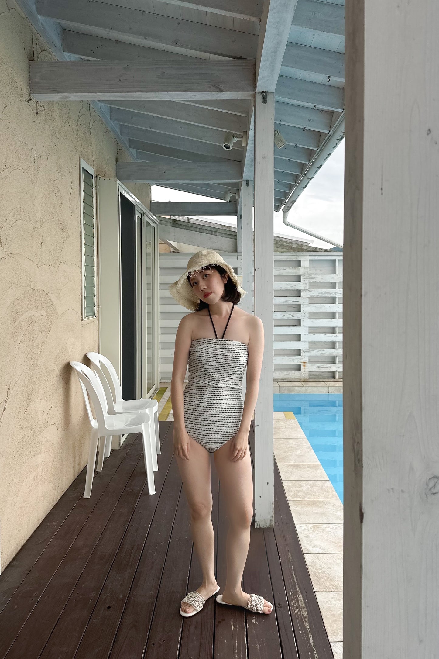 straw like fringe hat