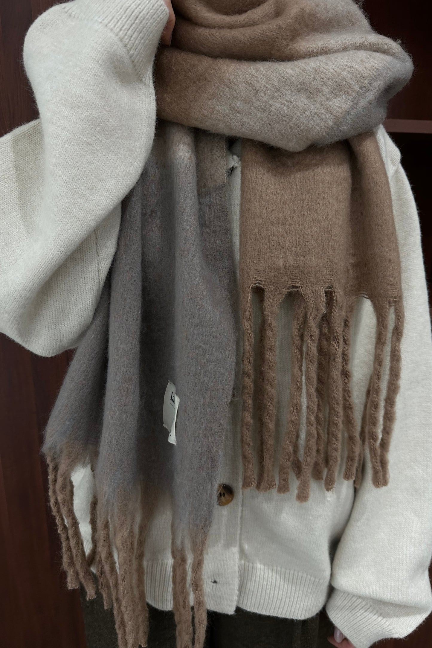 mix color fringe muffler