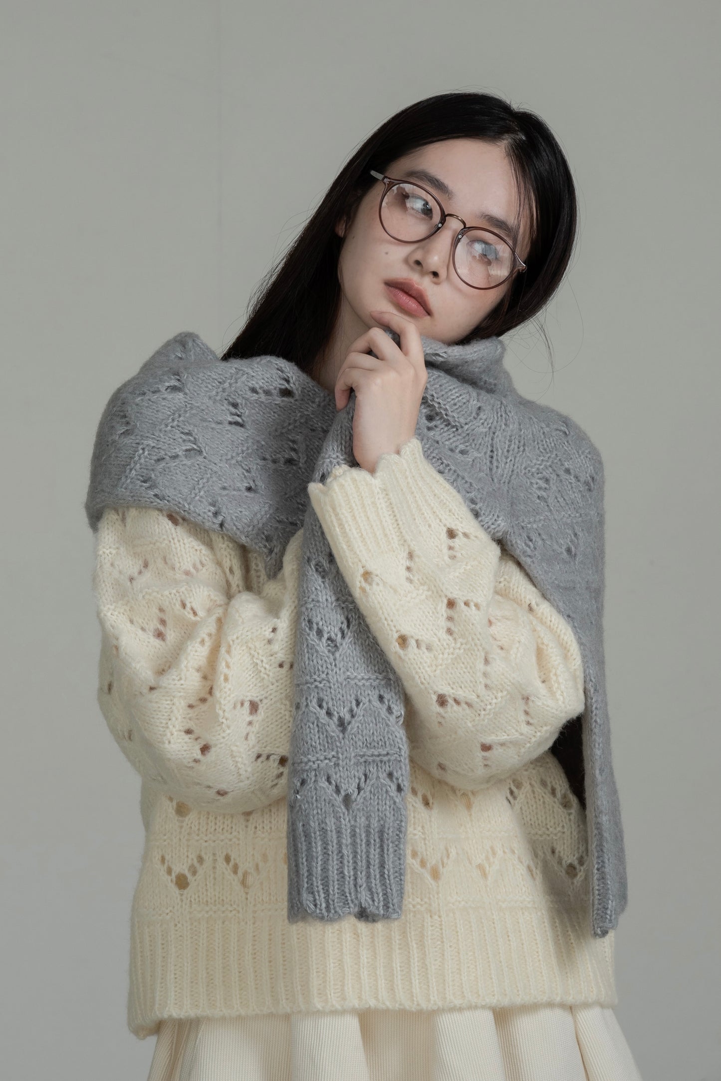 openwork scallop knit pullover