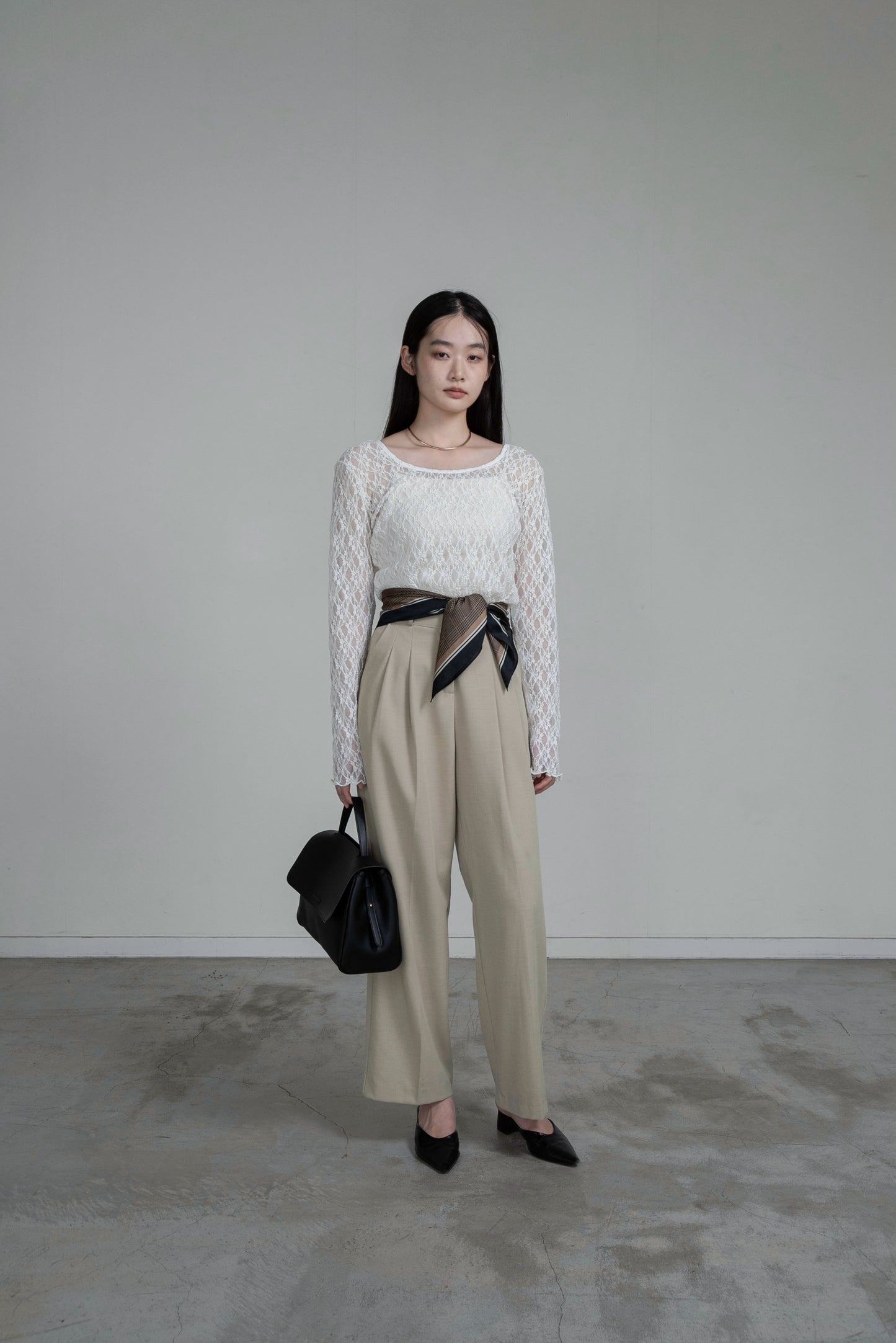 u neck sheer lace mellow tops