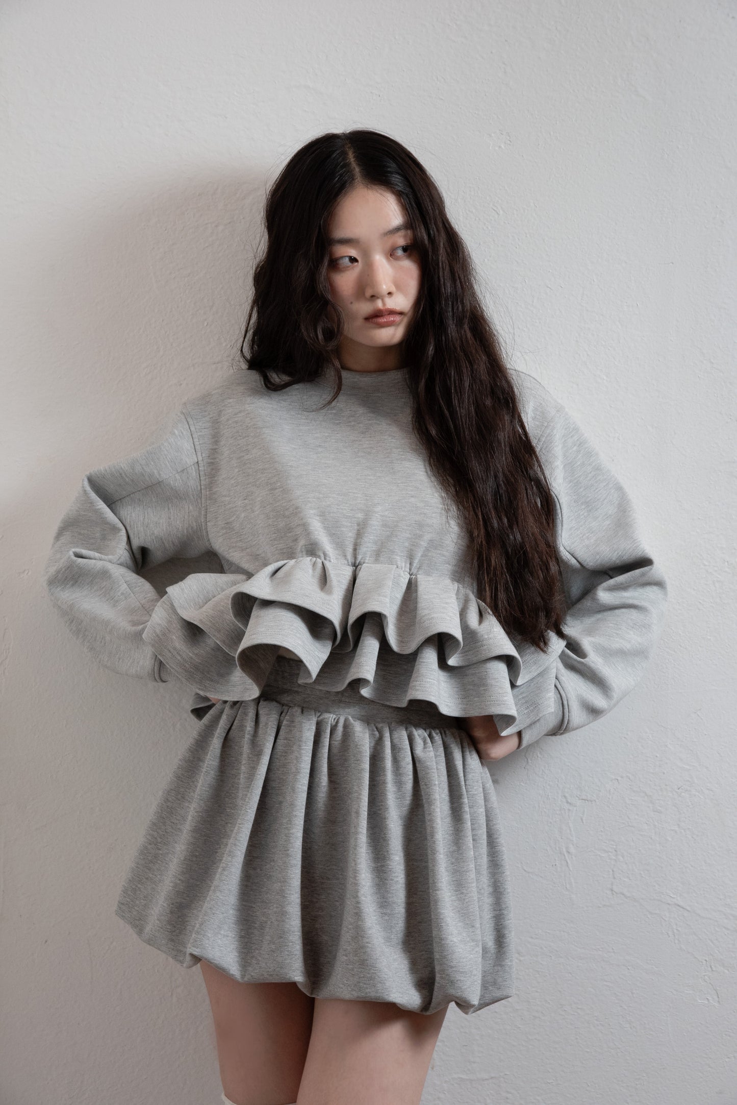 frill hem bonding sweat