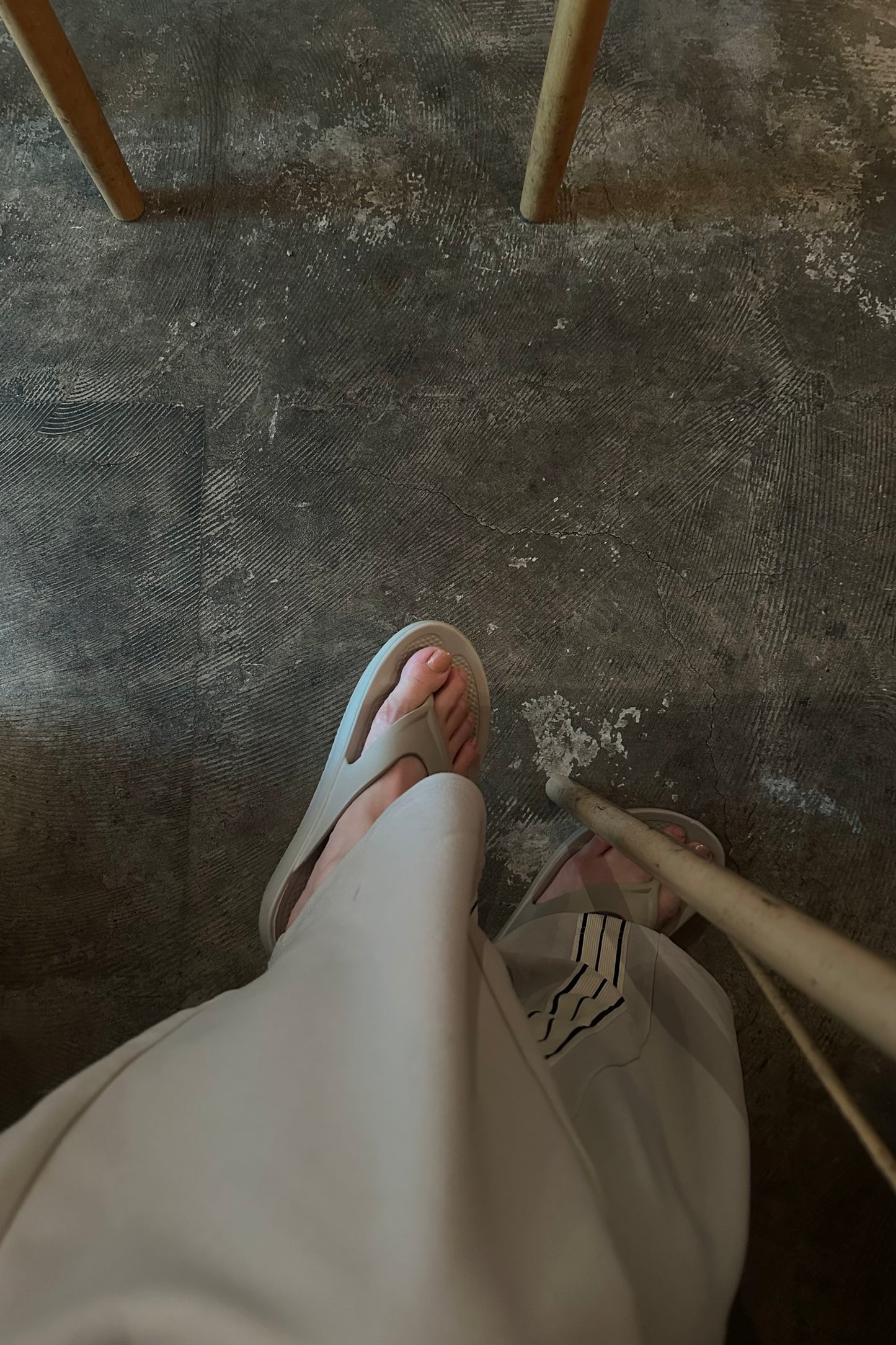 simple light thong sandal